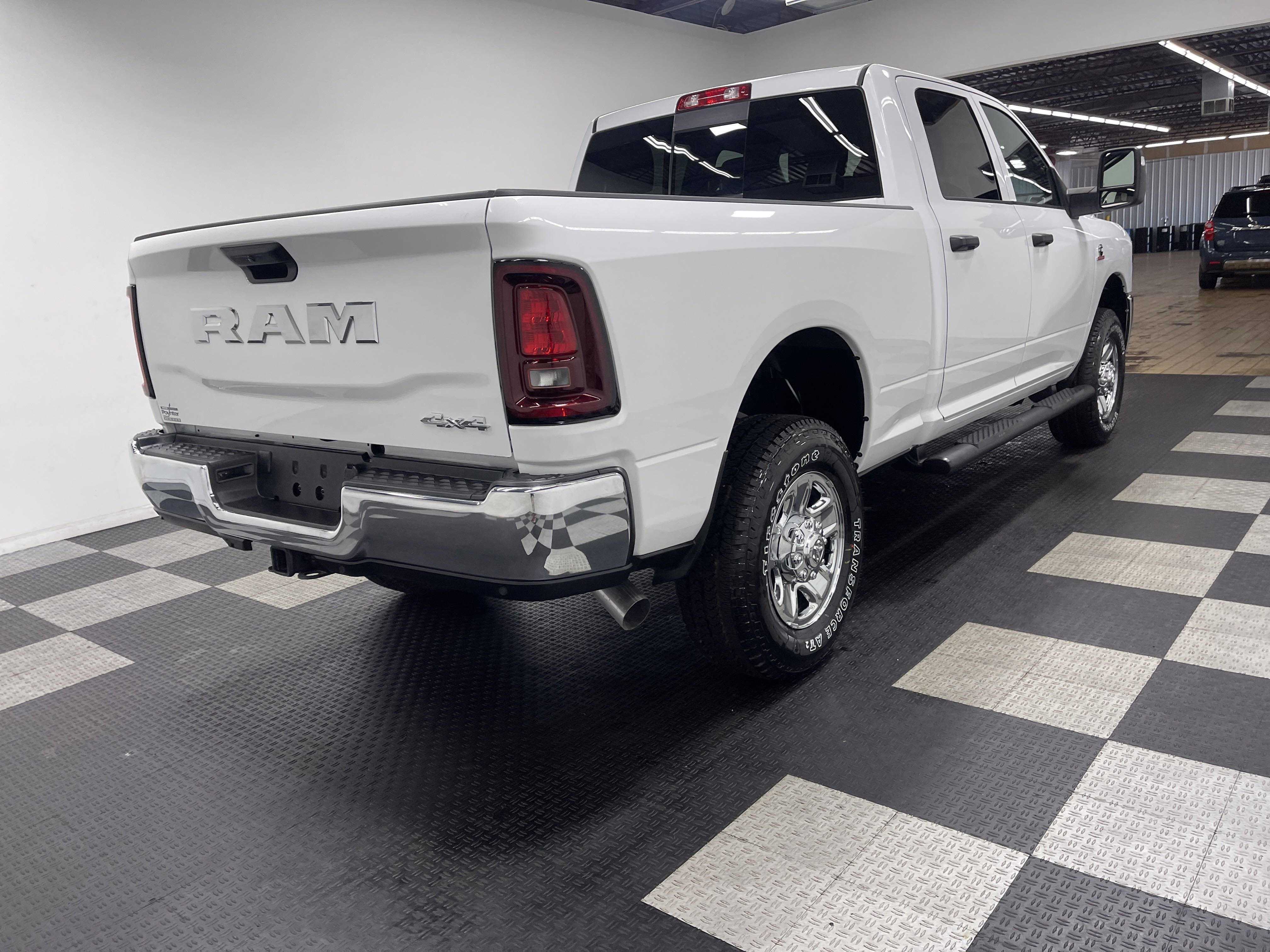 2025 RAM Ram 2500 RAM 2500 TRADESMAN CREW CAB 4X4 6'4' BOX