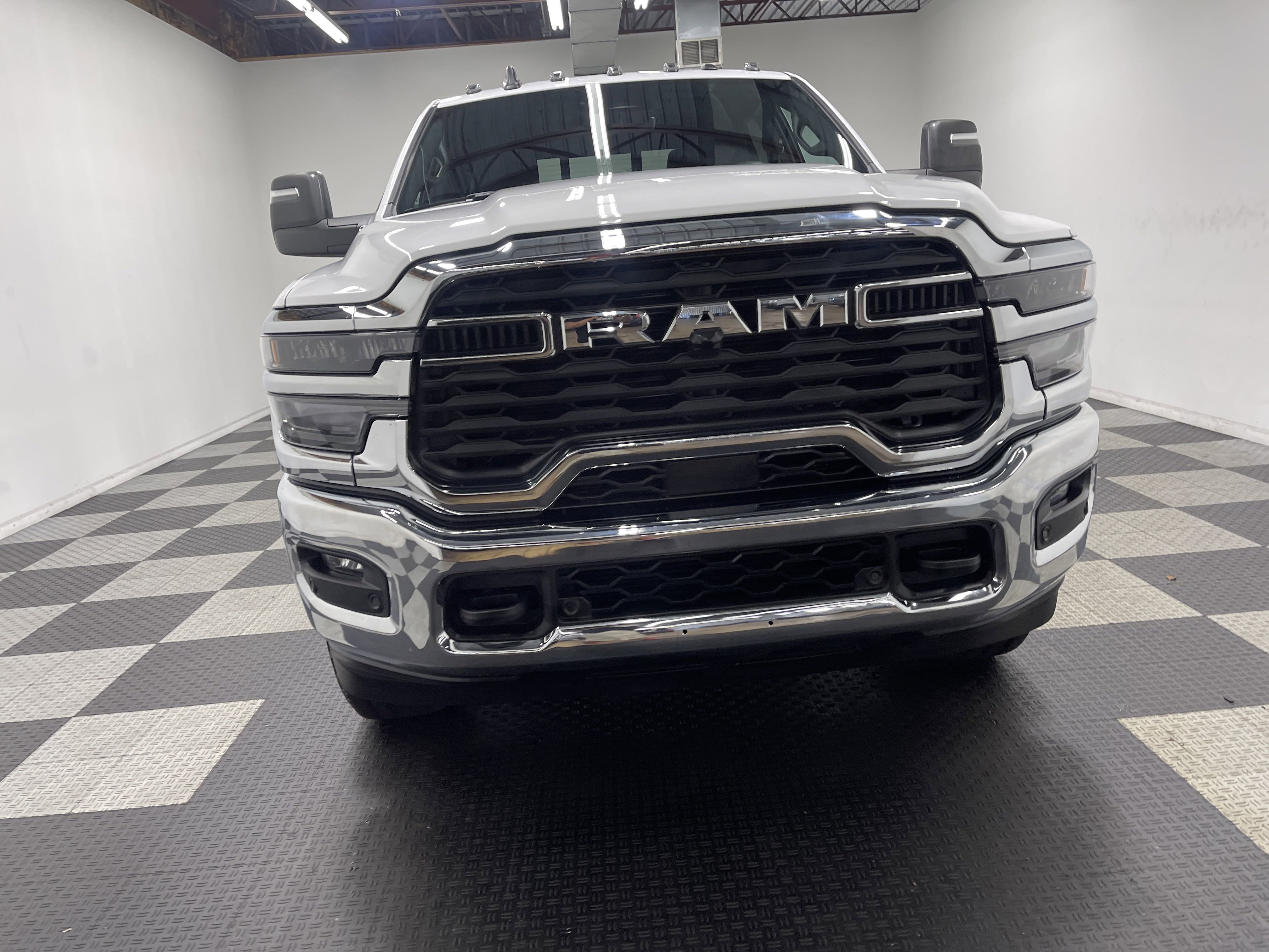 2025 RAM Ram 2500 RAM 2500 TRADESMAN CREW CAB 4X4 6'4' BOX