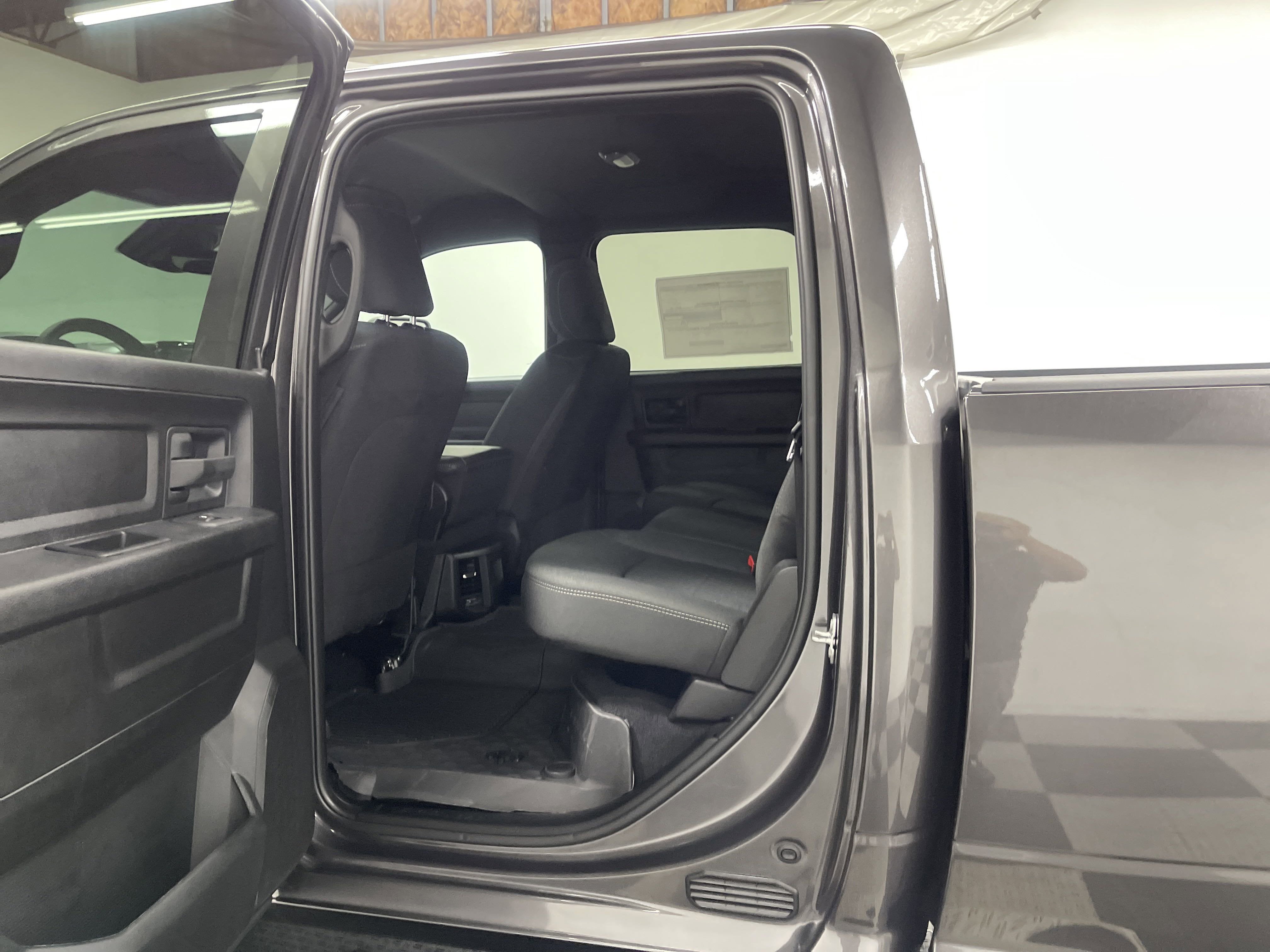 2025 RAM Ram 2500 RAM 2500 TRADESMAN CREW CAB 4X4 6'4' BOX