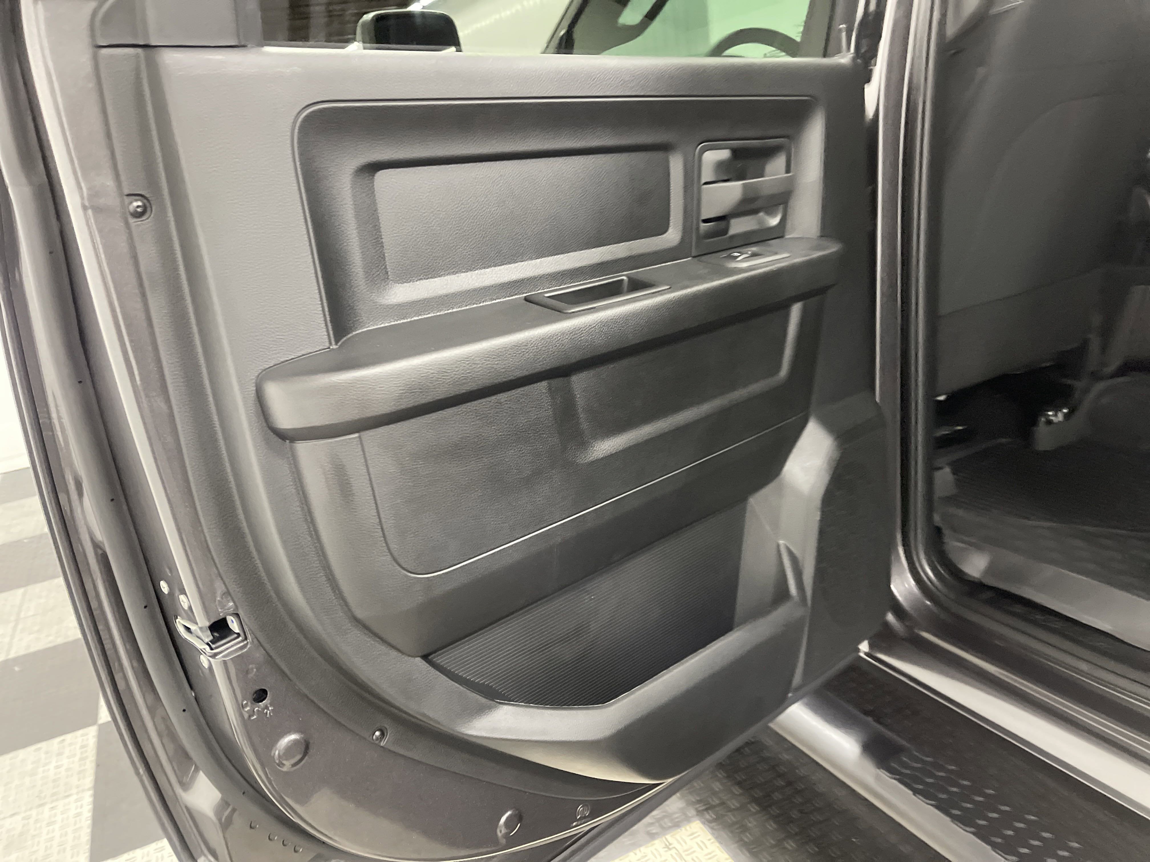 2025 RAM Ram 2500 RAM 2500 TRADESMAN CREW CAB 4X4 6'4' BOX