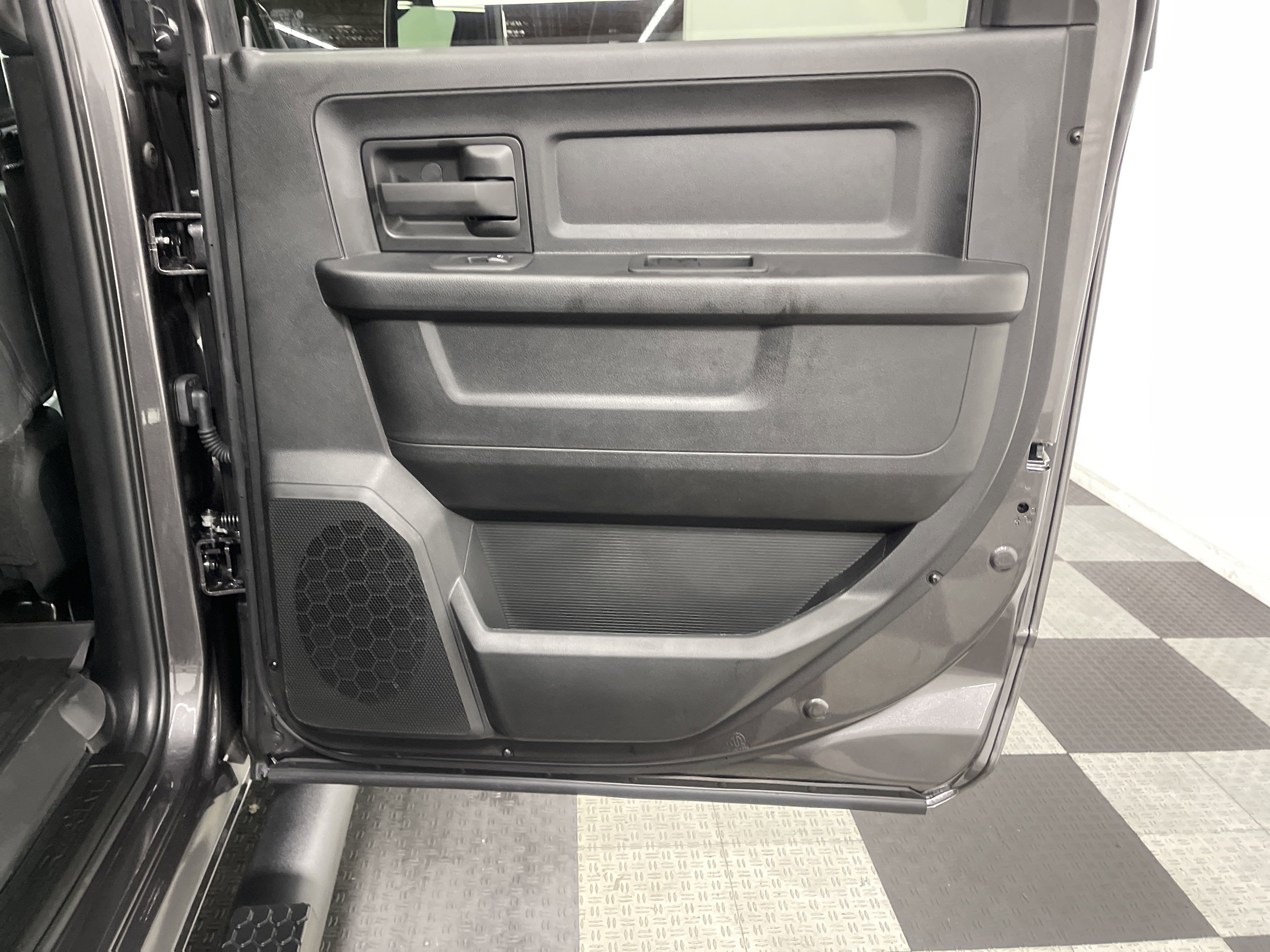 2025 RAM Ram 2500 RAM 2500 TRADESMAN CREW CAB 4X4 6'4' BOX