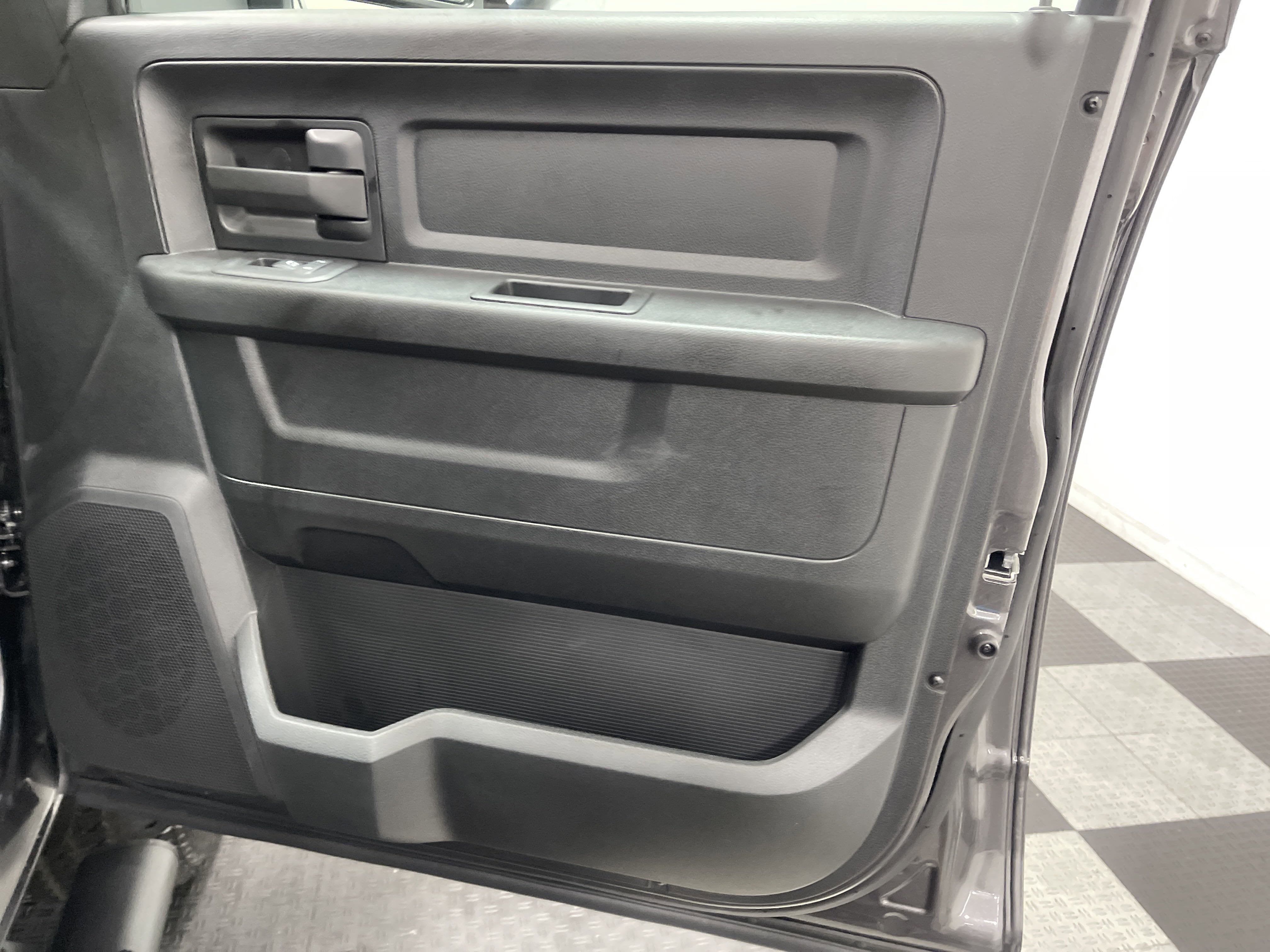 2025 RAM Ram 2500 RAM 2500 TRADESMAN CREW CAB 4X4 6'4' BOX