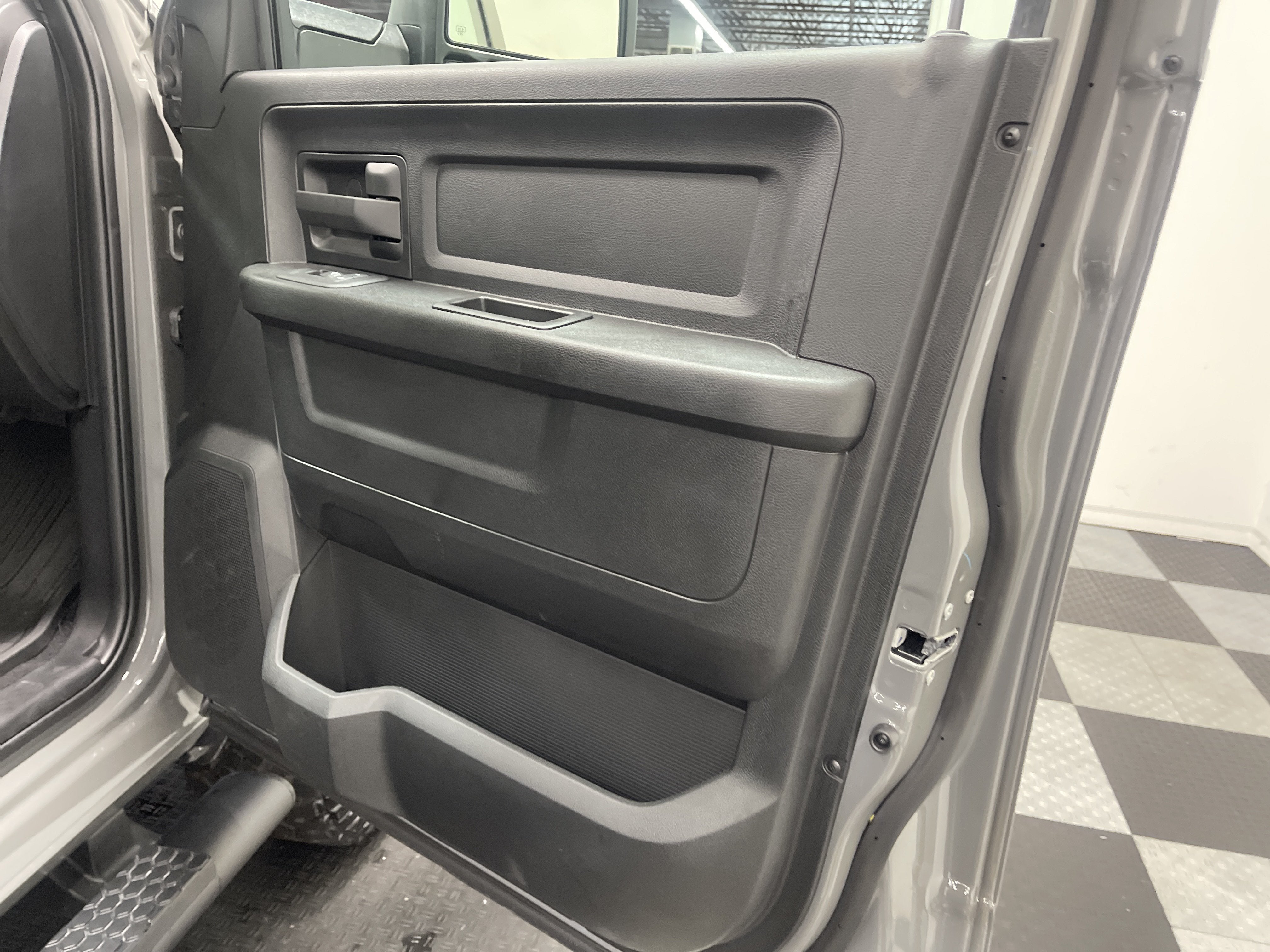 2026 RAM 2500 RAM 2500 WARLOCK CREW CAB 4X4 6'4' BOX