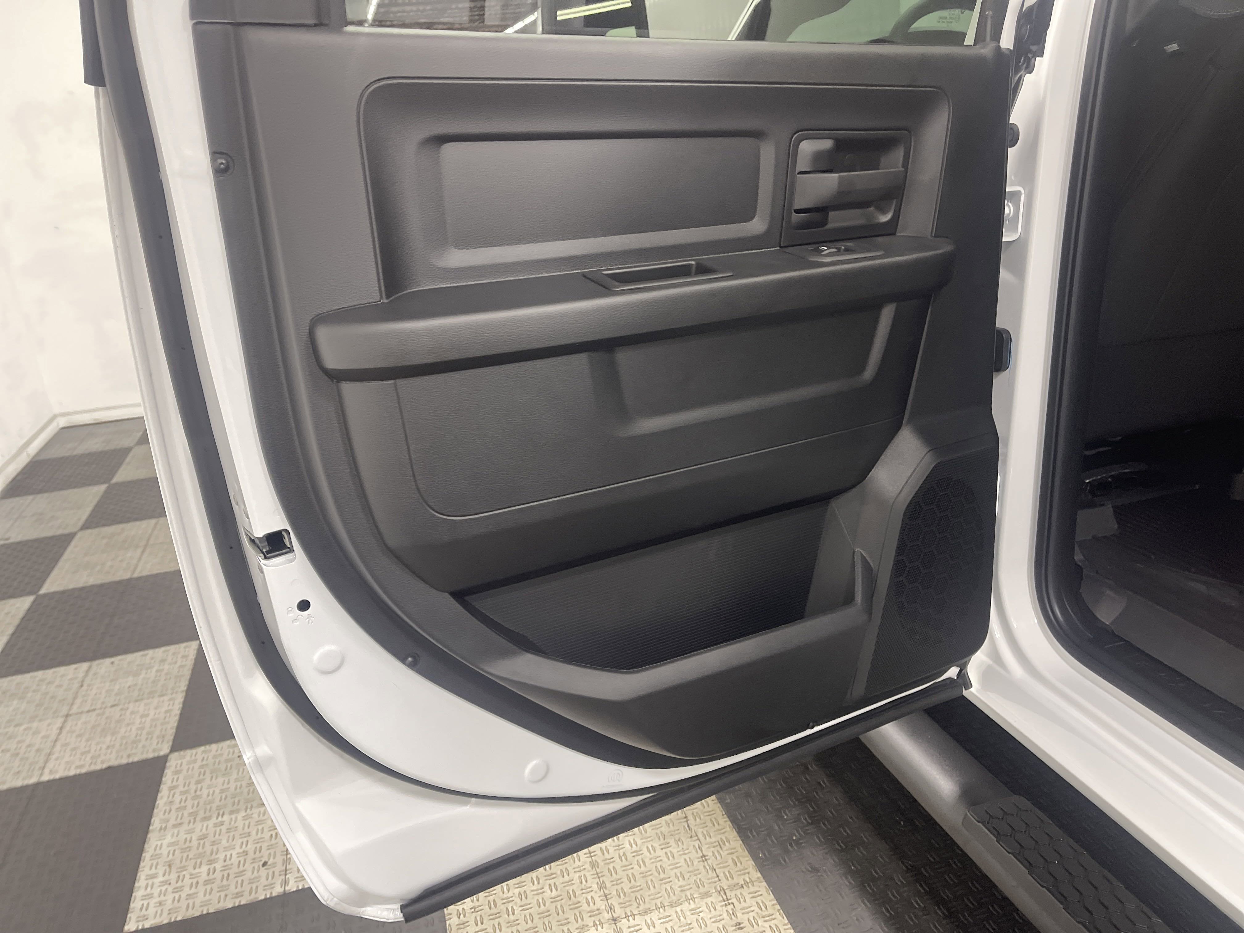 2025 RAM Ram 2500 RAM 2500 TRADESMAN CREW CAB 4X4 6'4' BOX