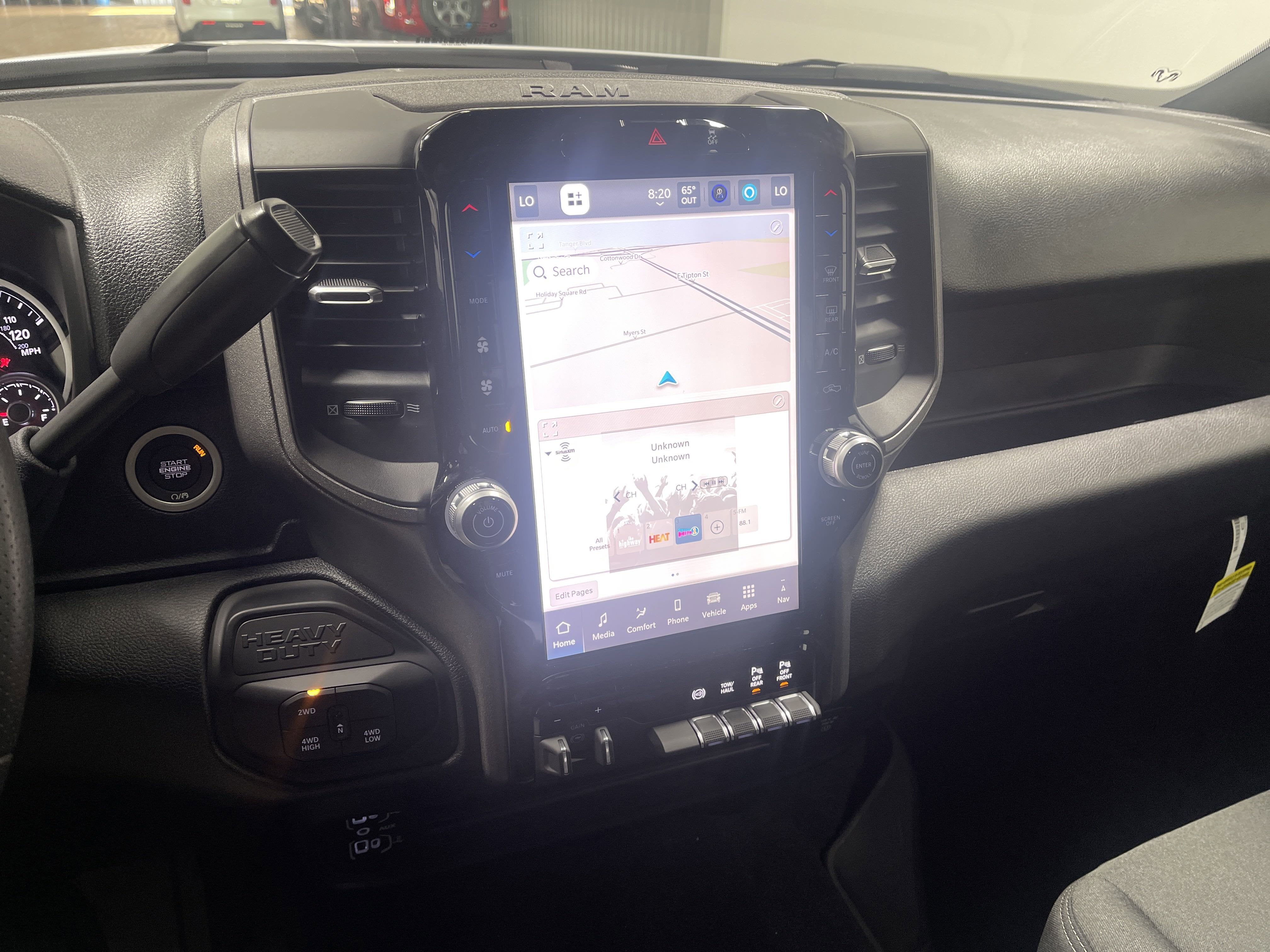 2025 RAM Ram 2500 RAM 2500 TRADESMAN CREW CAB 4X4 6'4' BOX