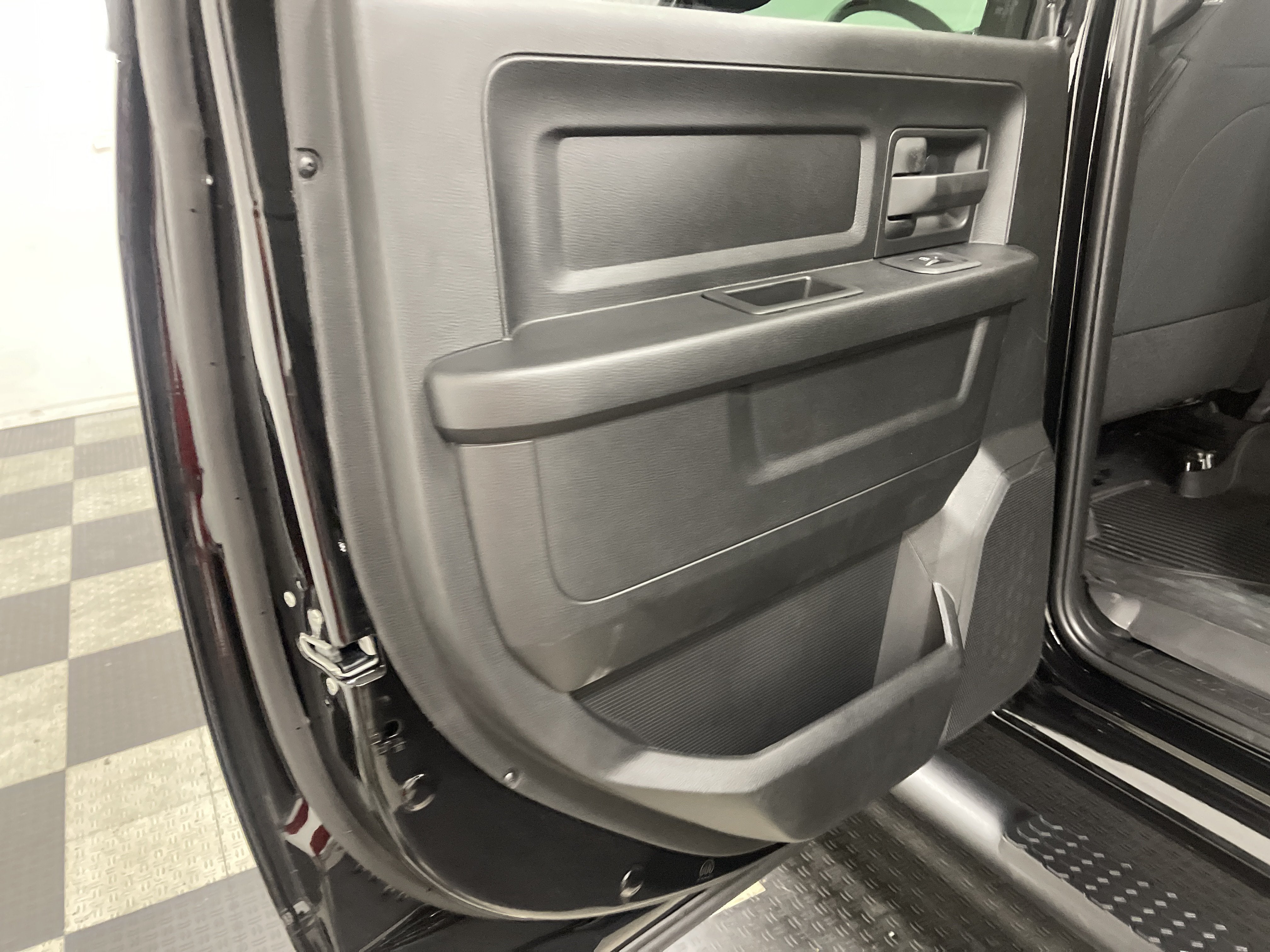 2026 RAM 2500 RAM 2500 WARLOCK CREW CAB 4X4 6'4' BOX