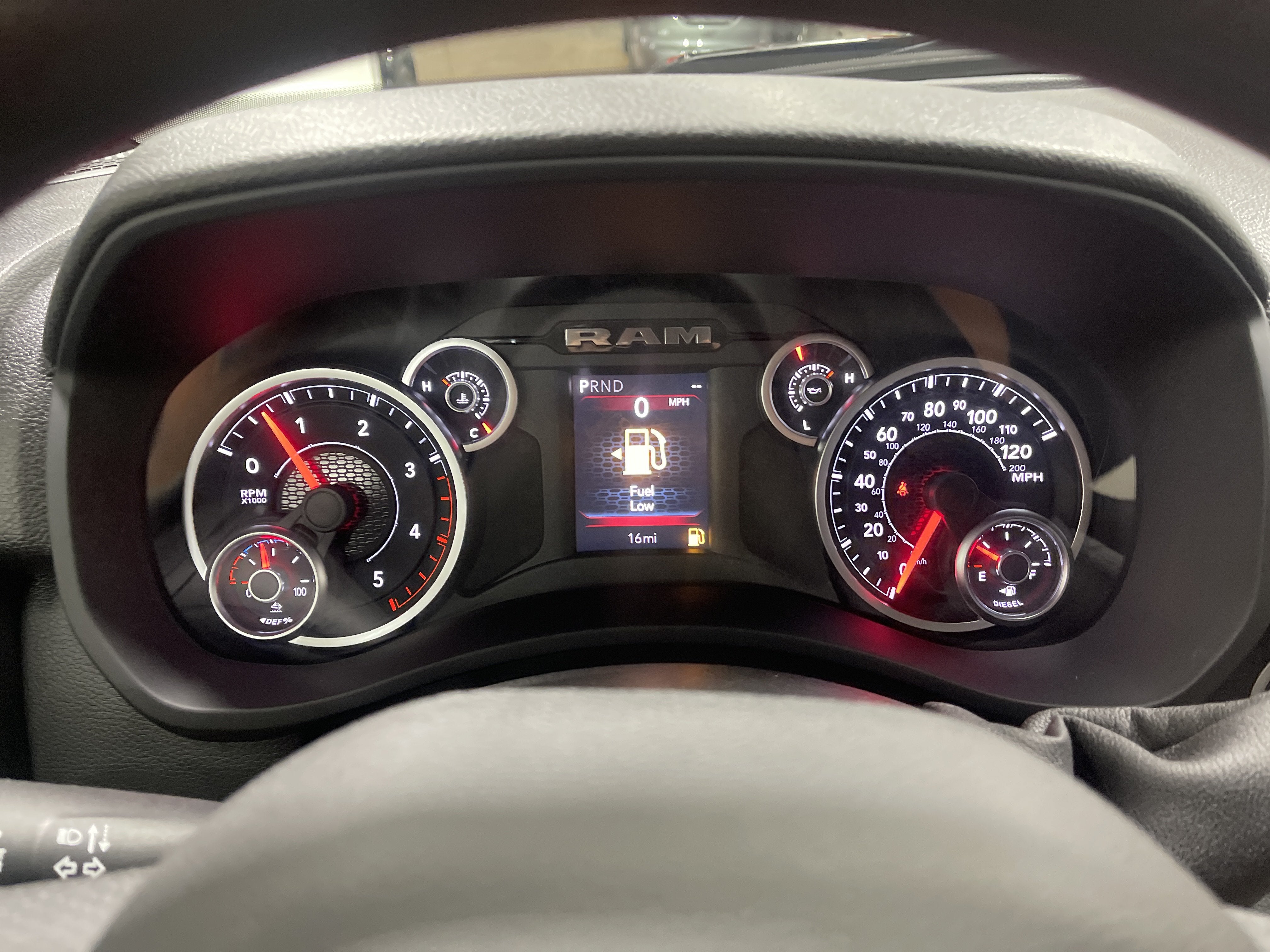 2026 RAM 2500 RAM 2500 WARLOCK CREW CAB 4X4 6'4' BOX