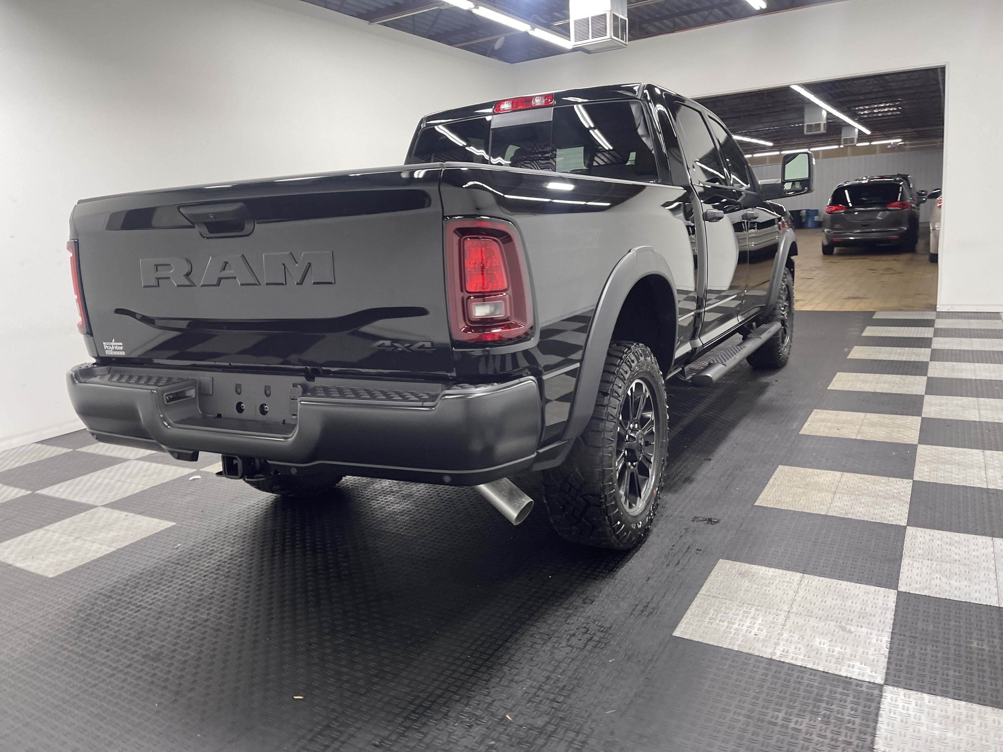 2026 RAM 2500 RAM 2500 WARLOCK CREW CAB 4X4 6'4' BOX