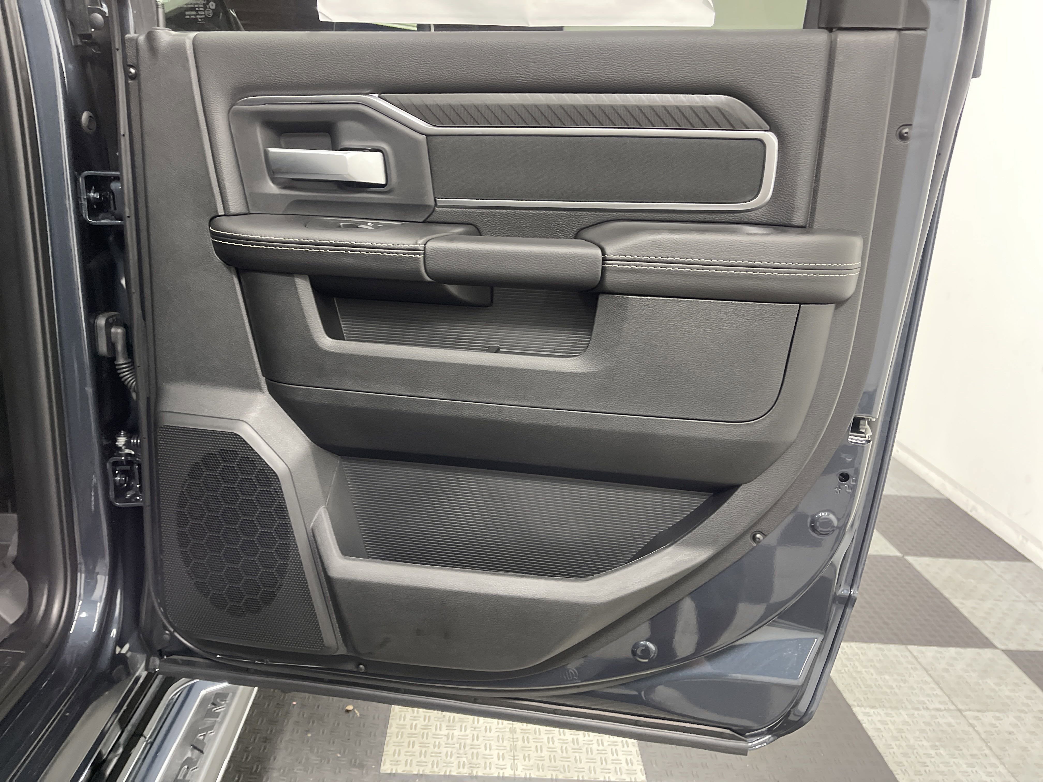 2025 RAM Ram 2500 RAM 2500 BIG HORN CREW CAB 4X4 6'4' BOX