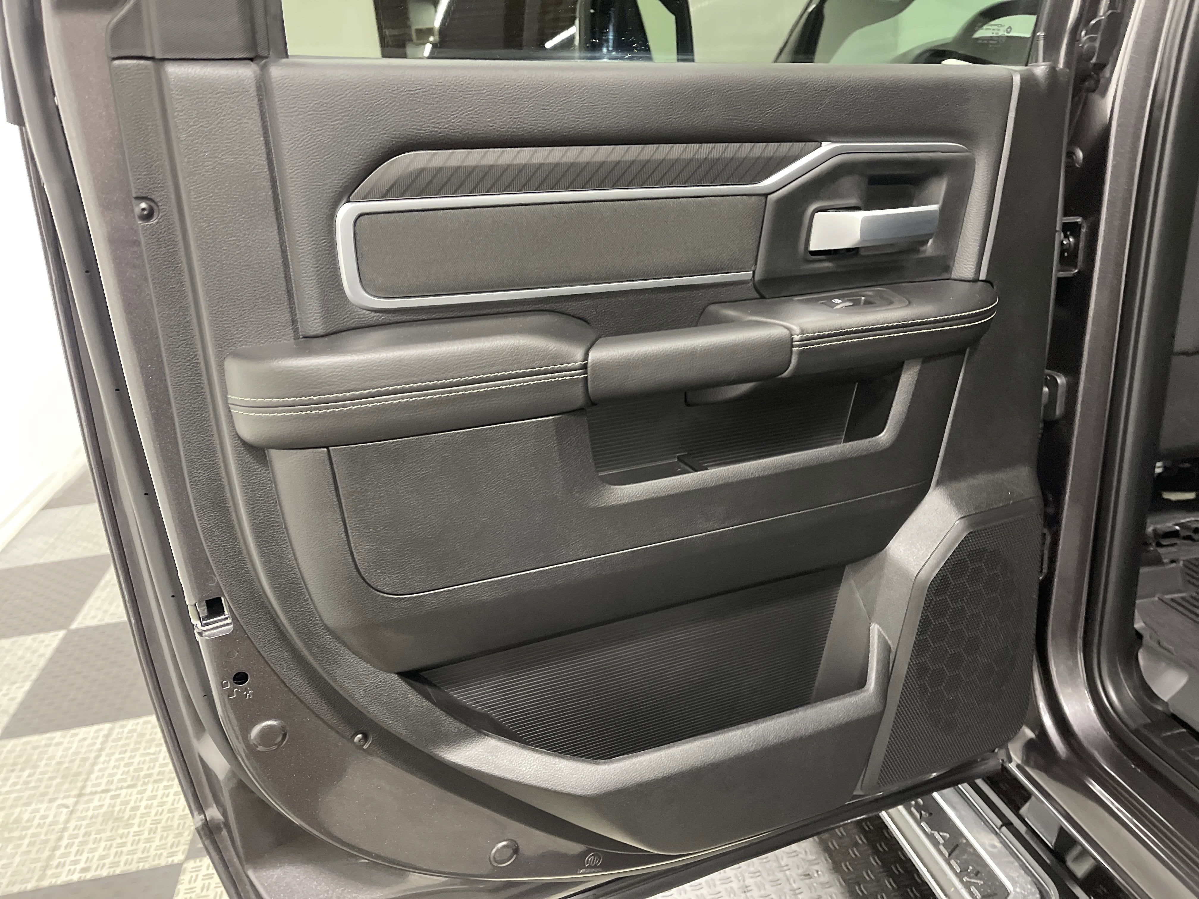 2025 RAM Ram 2500 RAM 2500 BIG HORN CREW CAB 4X4 6'4' BOX