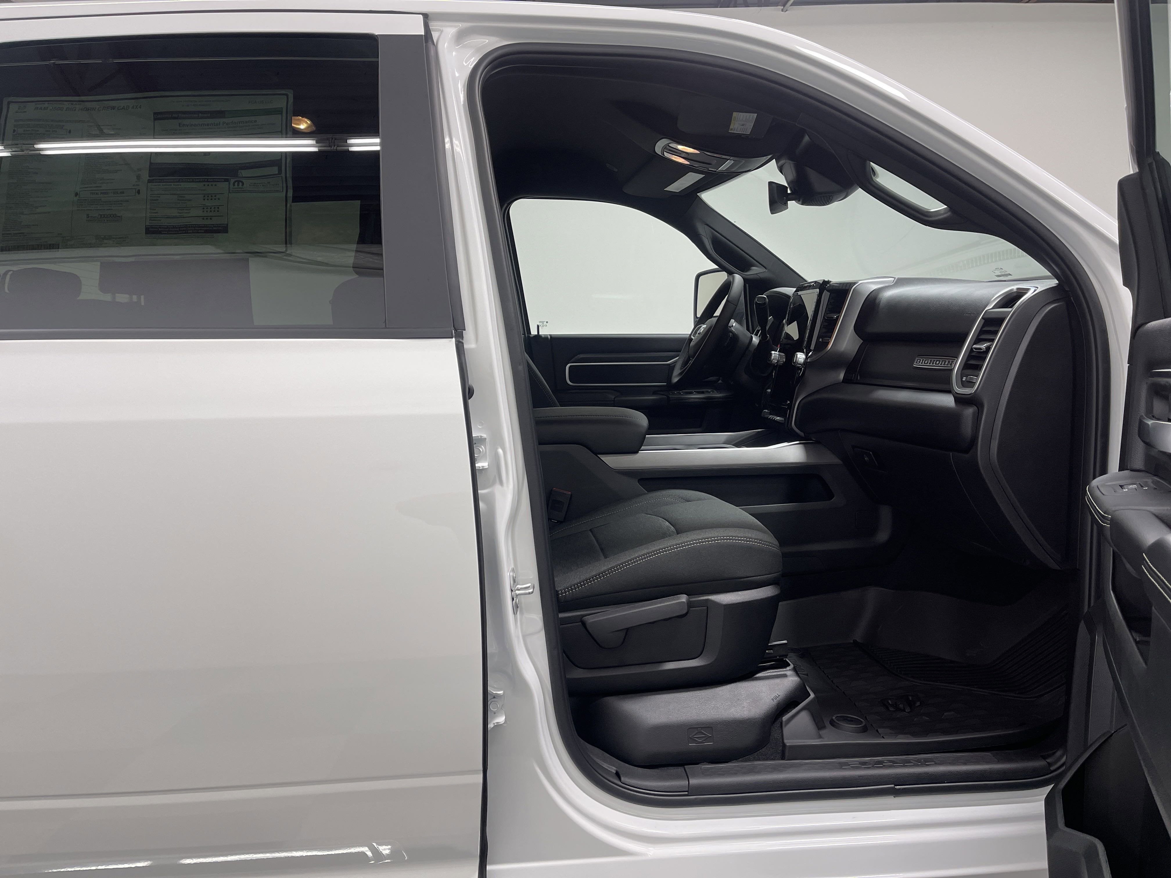 2025 RAM Ram 2500 RAM 2500 BIG HORN CREW CAB 4X4 6'4' BOX