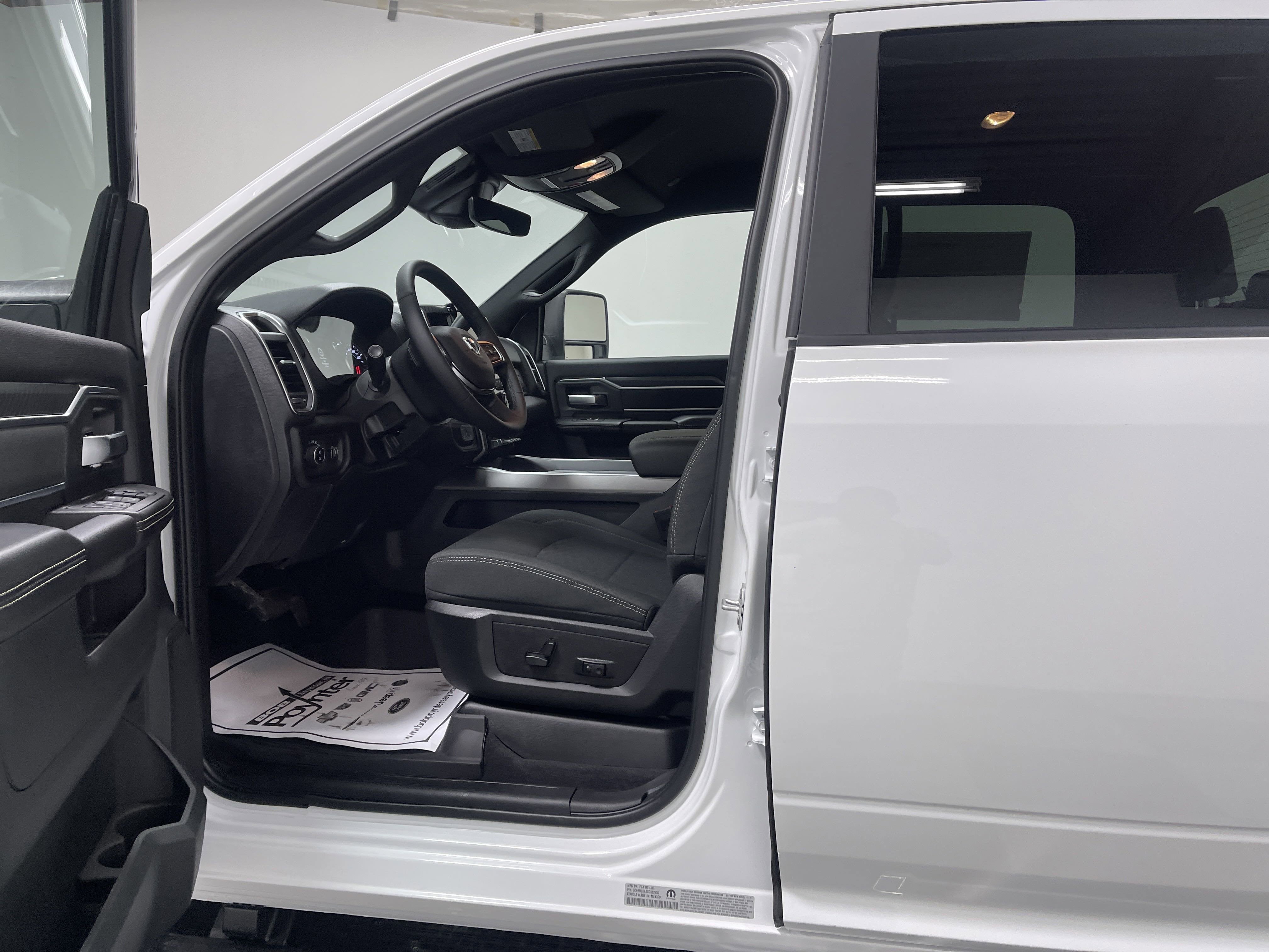 2025 RAM Ram 2500 RAM 2500 BIG HORN CREW CAB 4X4 6'4' BOX