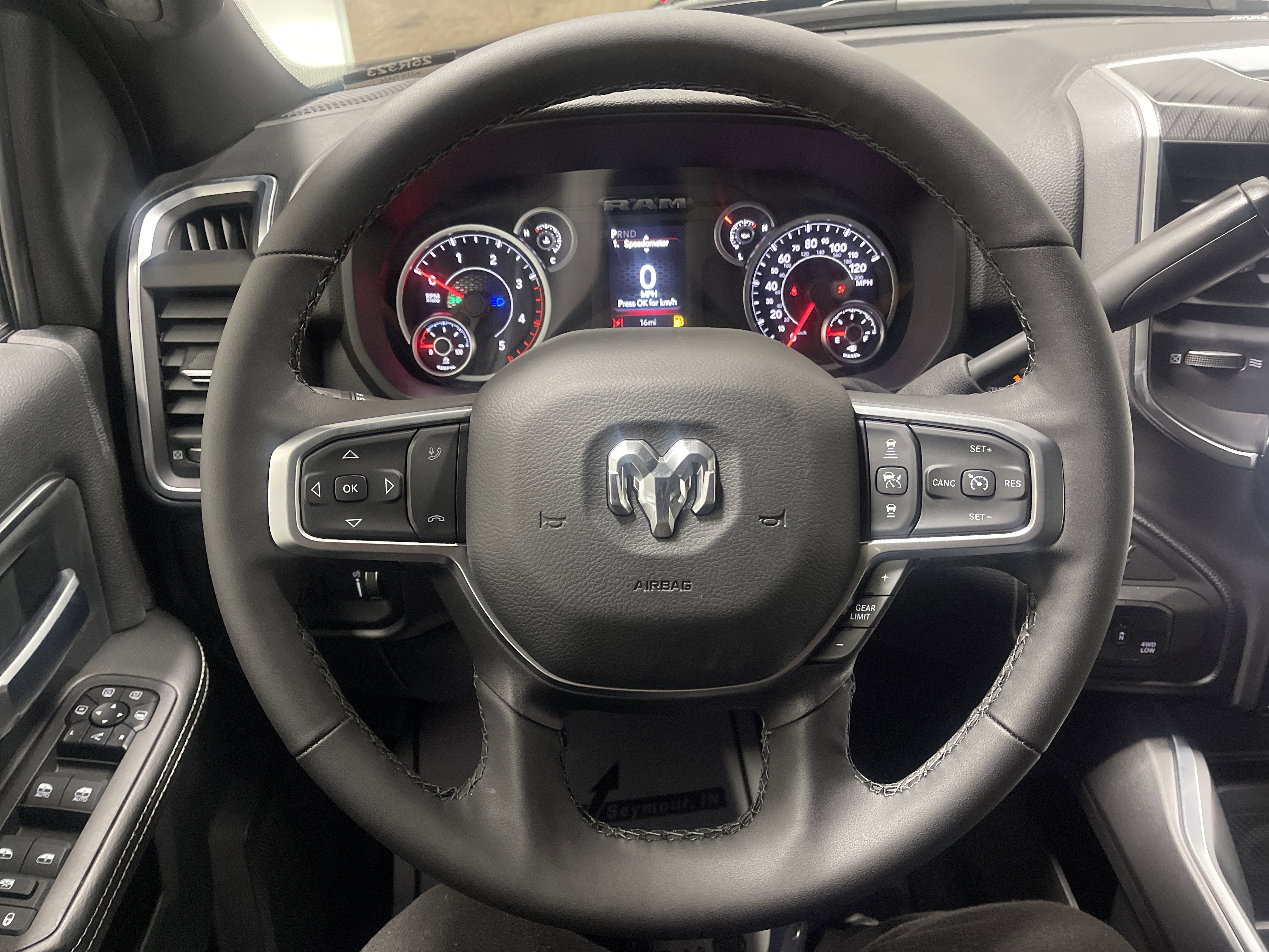 2025 RAM Ram 2500 RAM 2500 BIG HORN CREW CAB 4X4 6'4' BOX