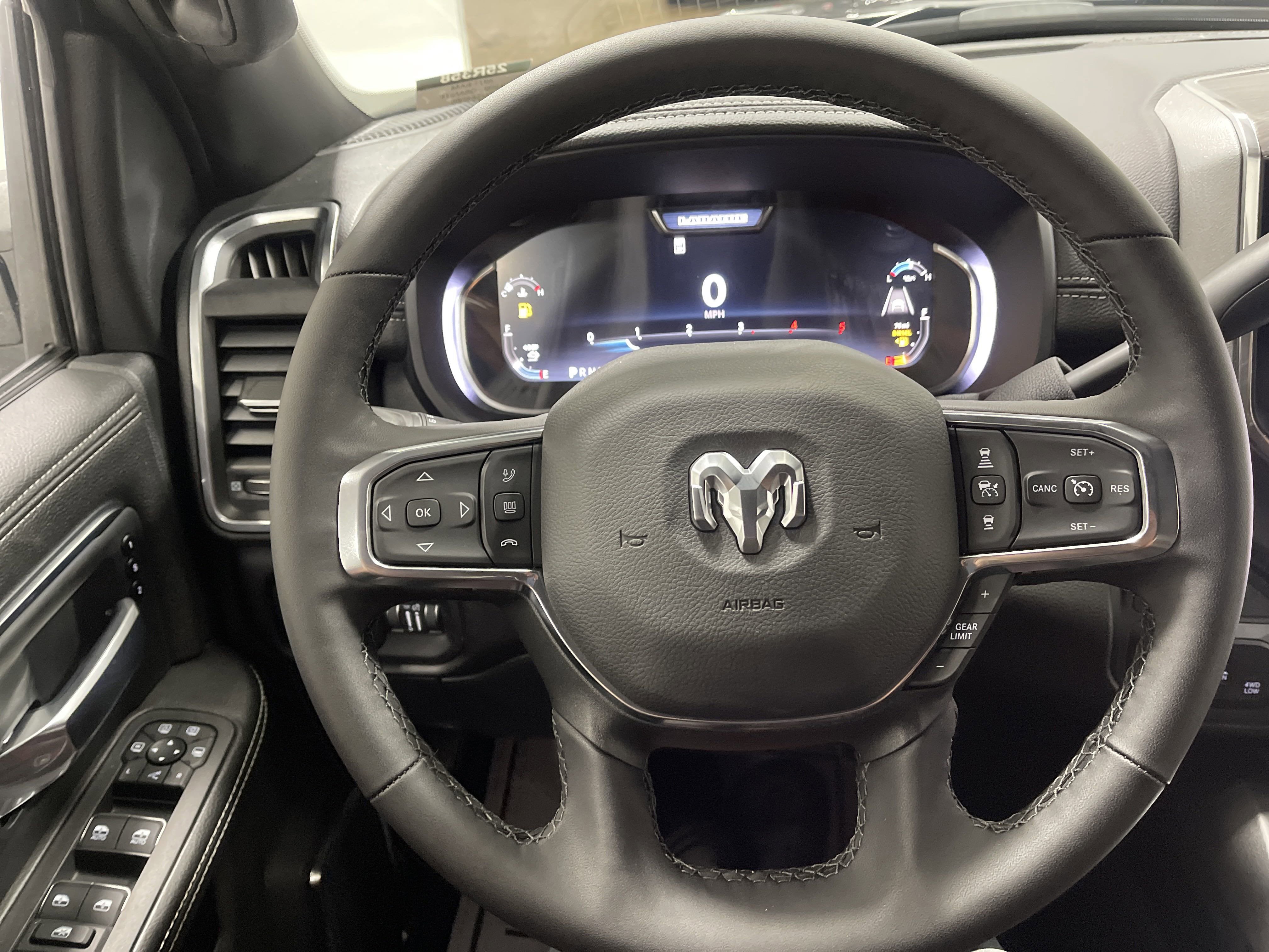 2025 RAM Ram 2500 RAM 2500 LARAMIE CREW CAB 4X4 6'4' BOX