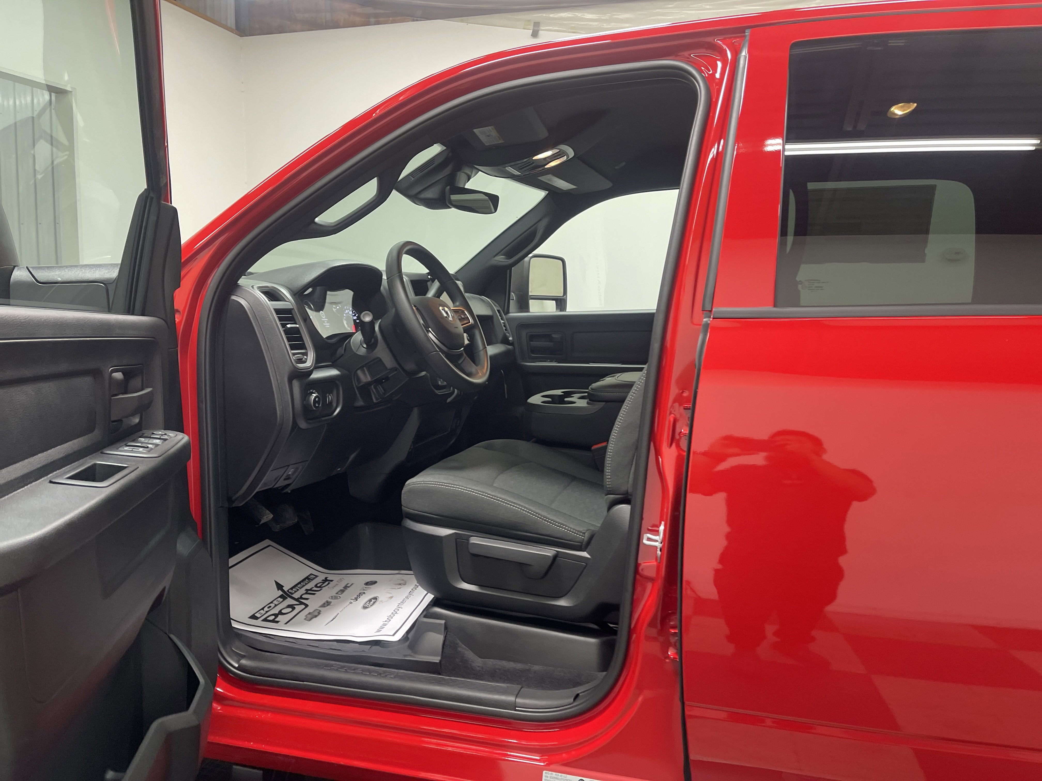 2026 RAM Ram 3500 RAM 3500 TRADESMAN CREW CAB 4X4 8' BOX