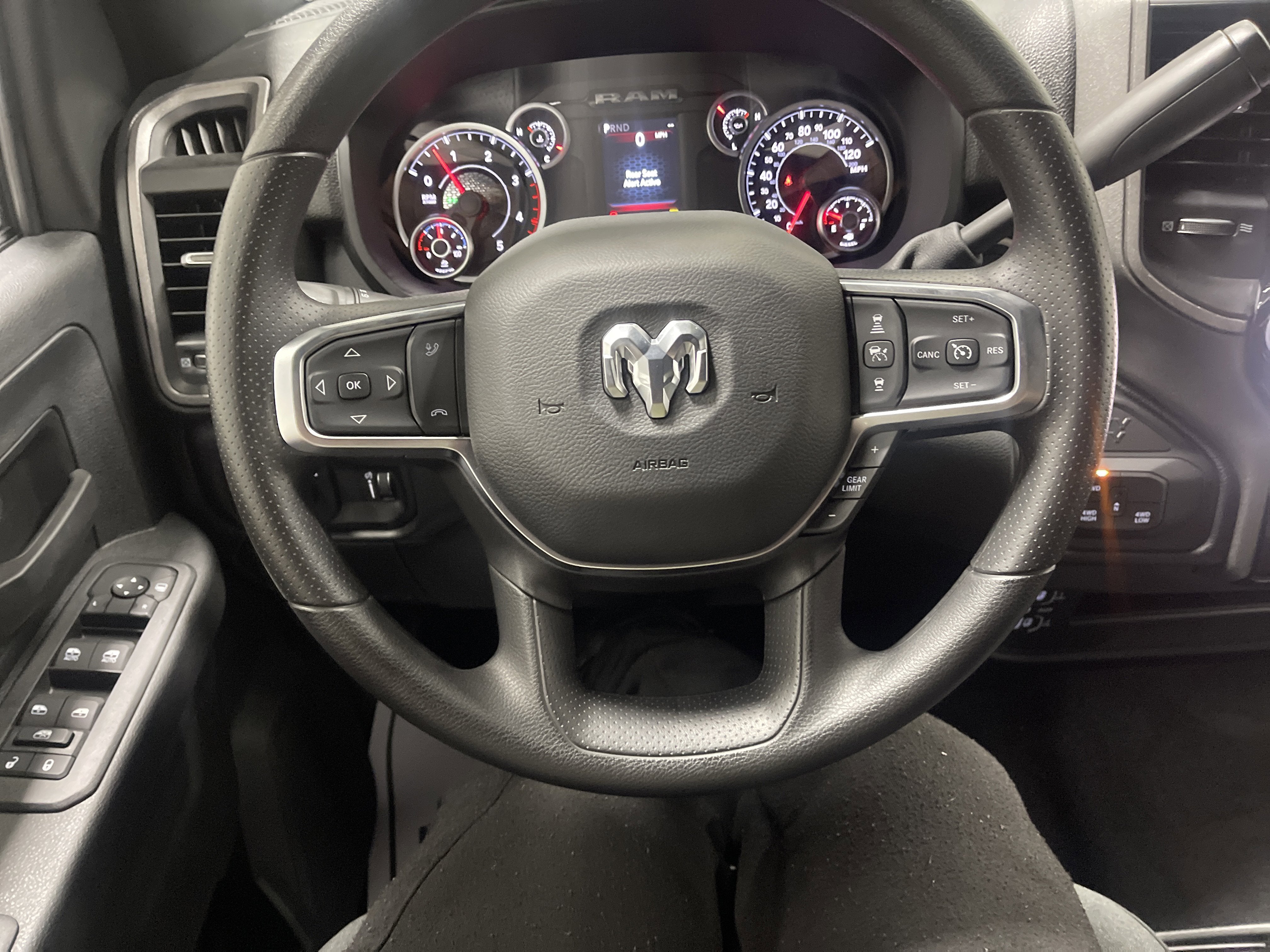 2026 RAM Ram 3500 RAM 3500 TRADESMAN CREW CAB 4X4 8' BOX