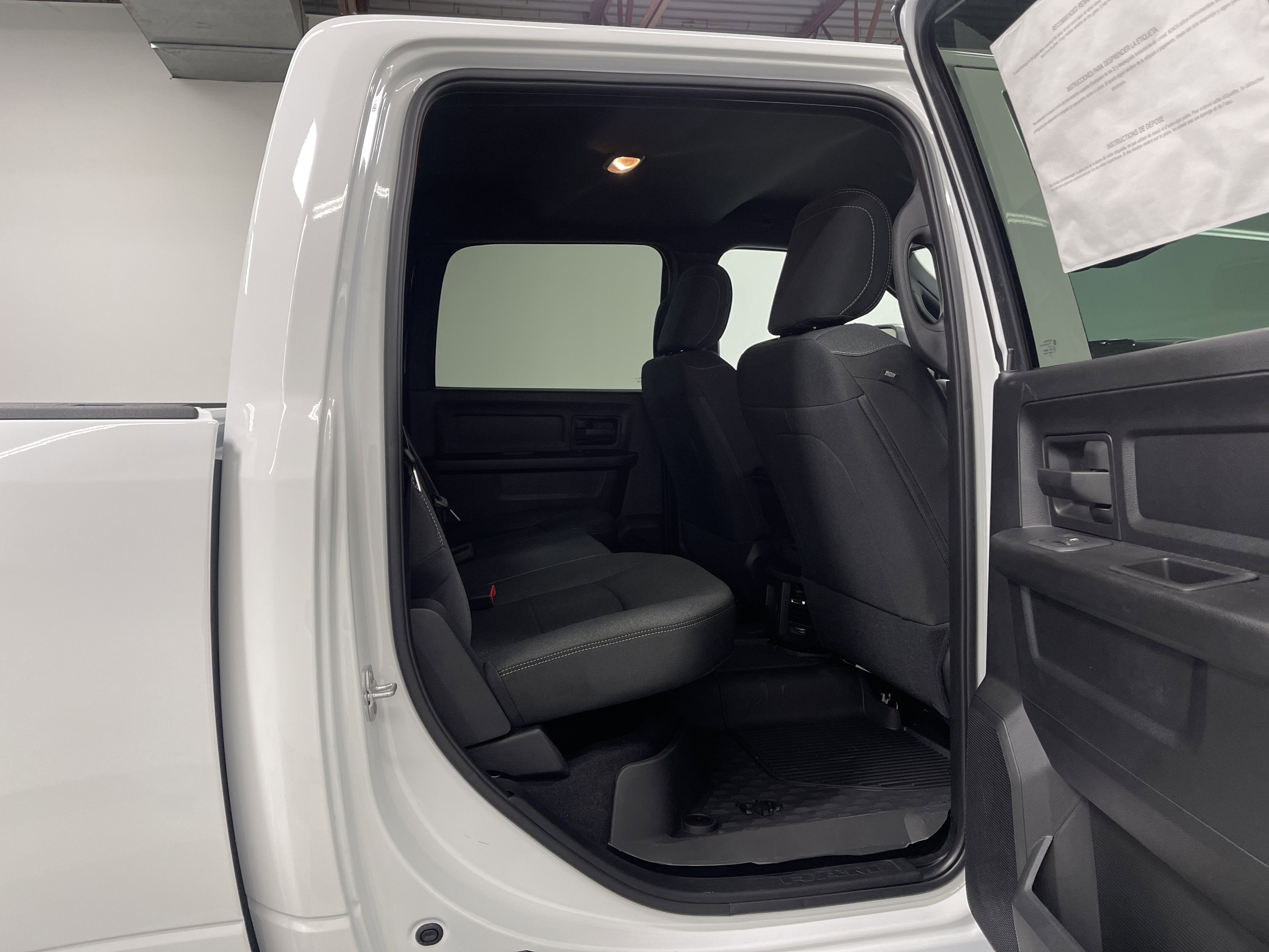 2026 RAM Ram 3500 RAM 3500 TRADESMAN CREW CAB 4X4 8' BOX