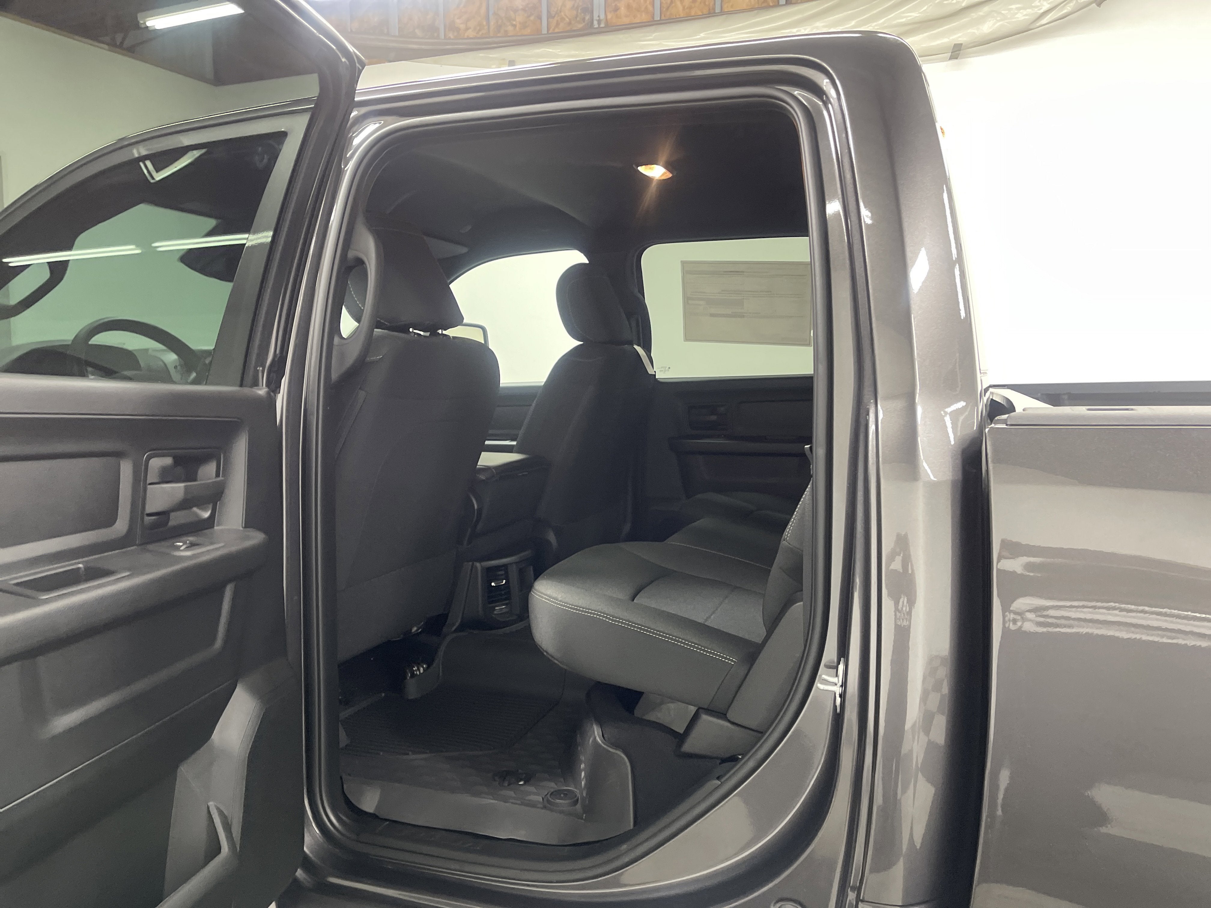 2026 RAM Ram 3500 RAM 3500 TRADESMAN CREW CAB 4X4 8' BOX