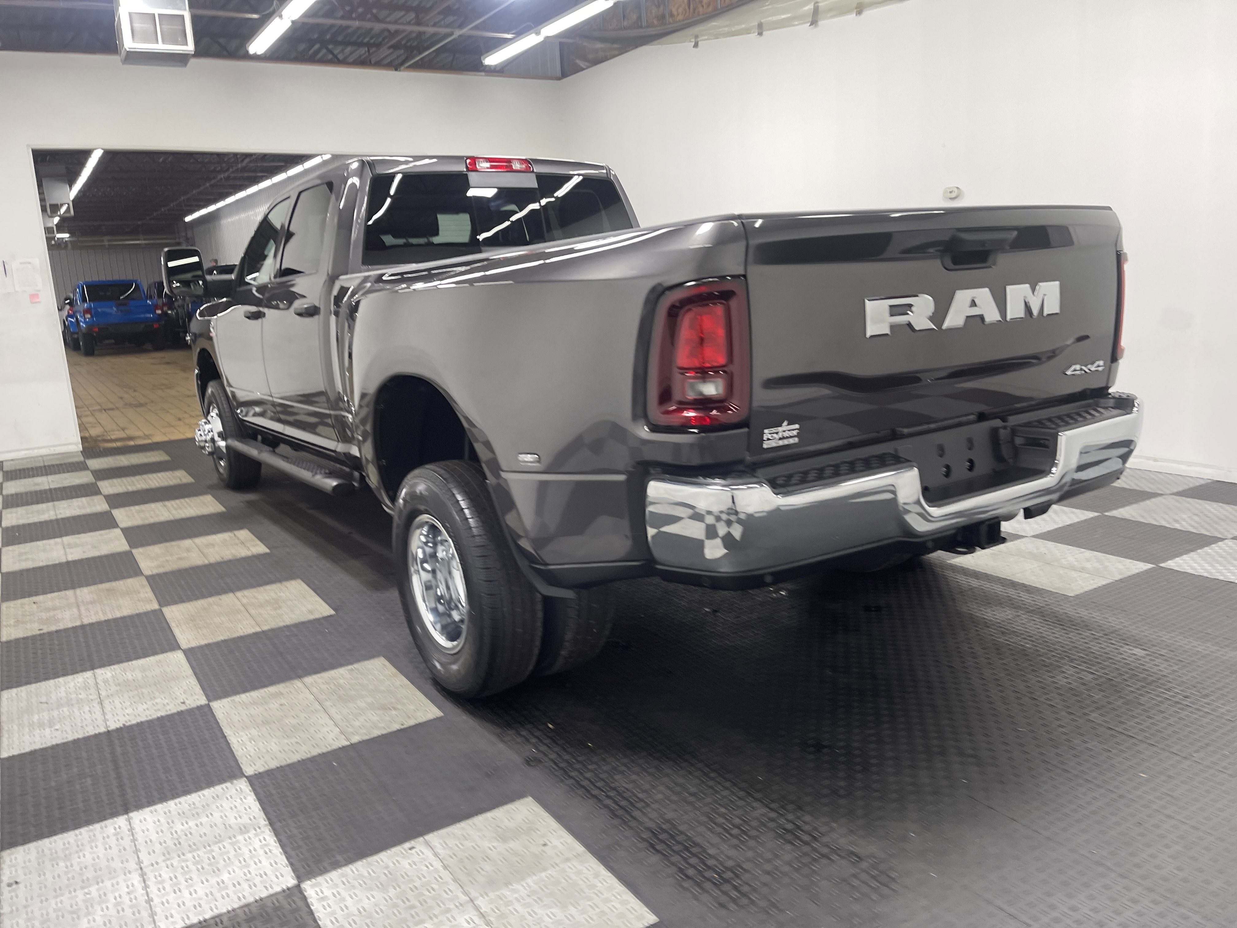 2026 RAM Ram 3500 RAM 3500 TRADESMAN CREW CAB 4X4 8' BOX