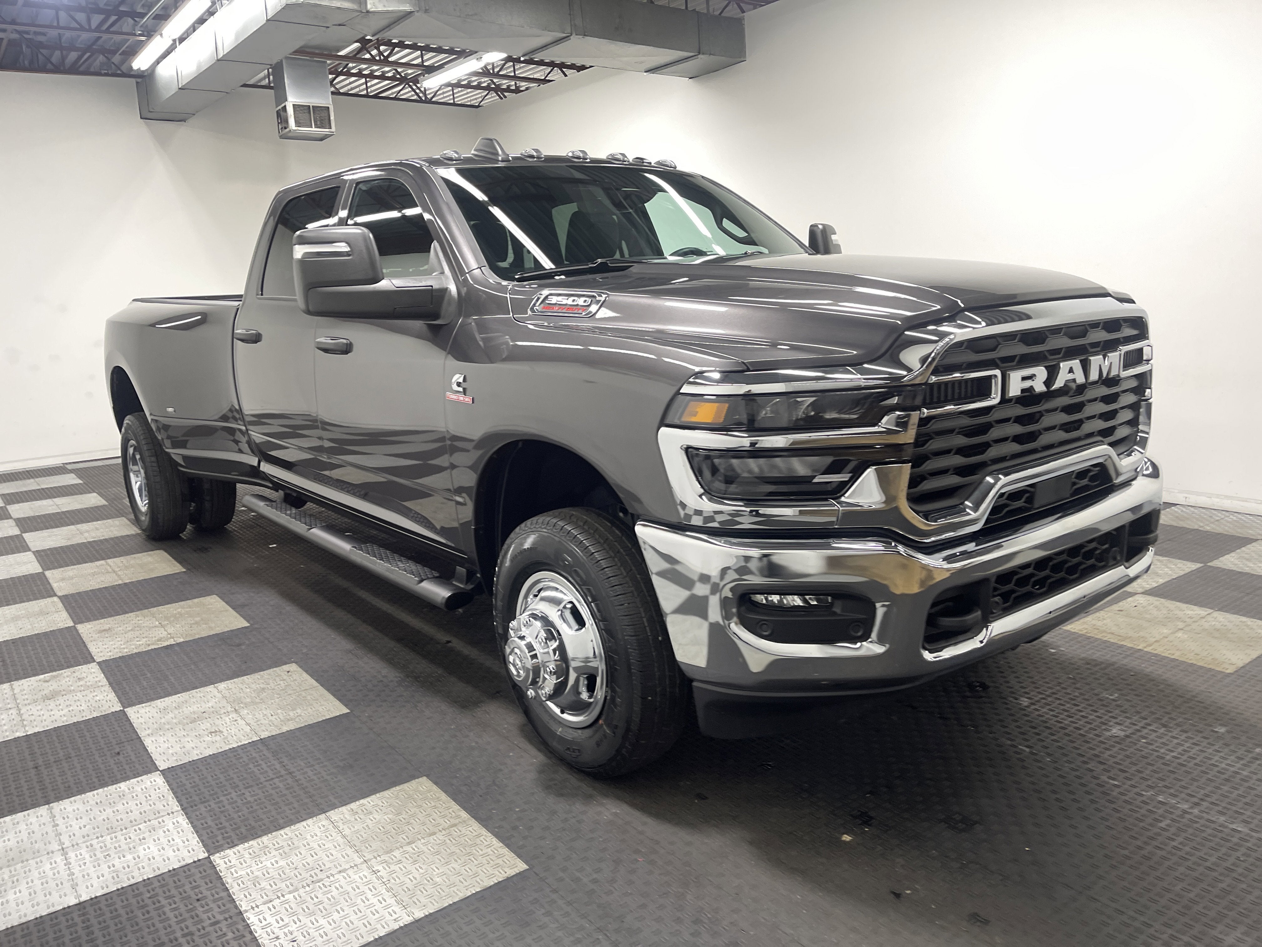 2026 RAM Ram 3500 RAM 3500 TRADESMAN CREW CAB 4X4 8' BOX
