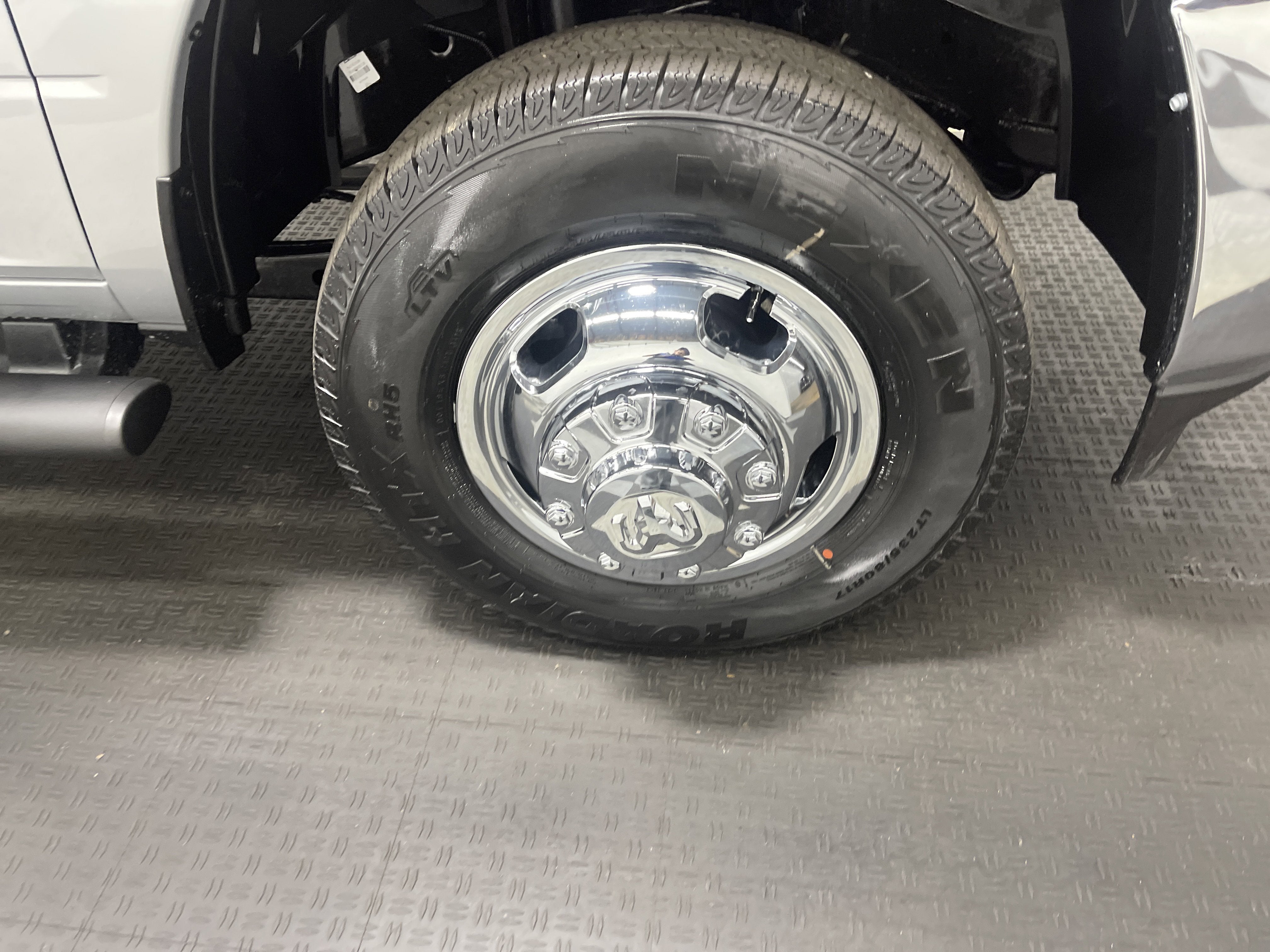 2026 RAM Ram 3500 RAM 3500 TRADESMAN CREW CAB 4X4 8' BOX