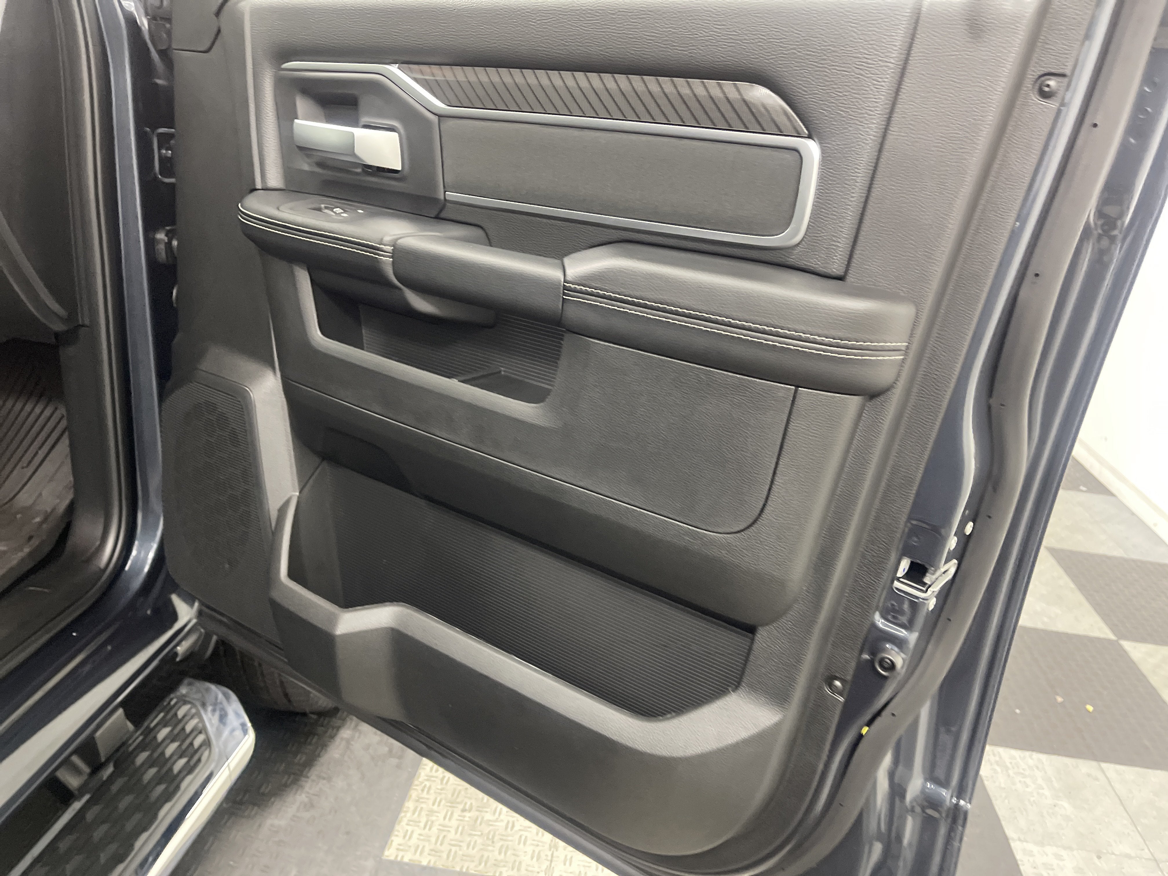 2026 RAM 3500 RAM 3500 BIG HORN CREW CAB 4X4 8' BOX