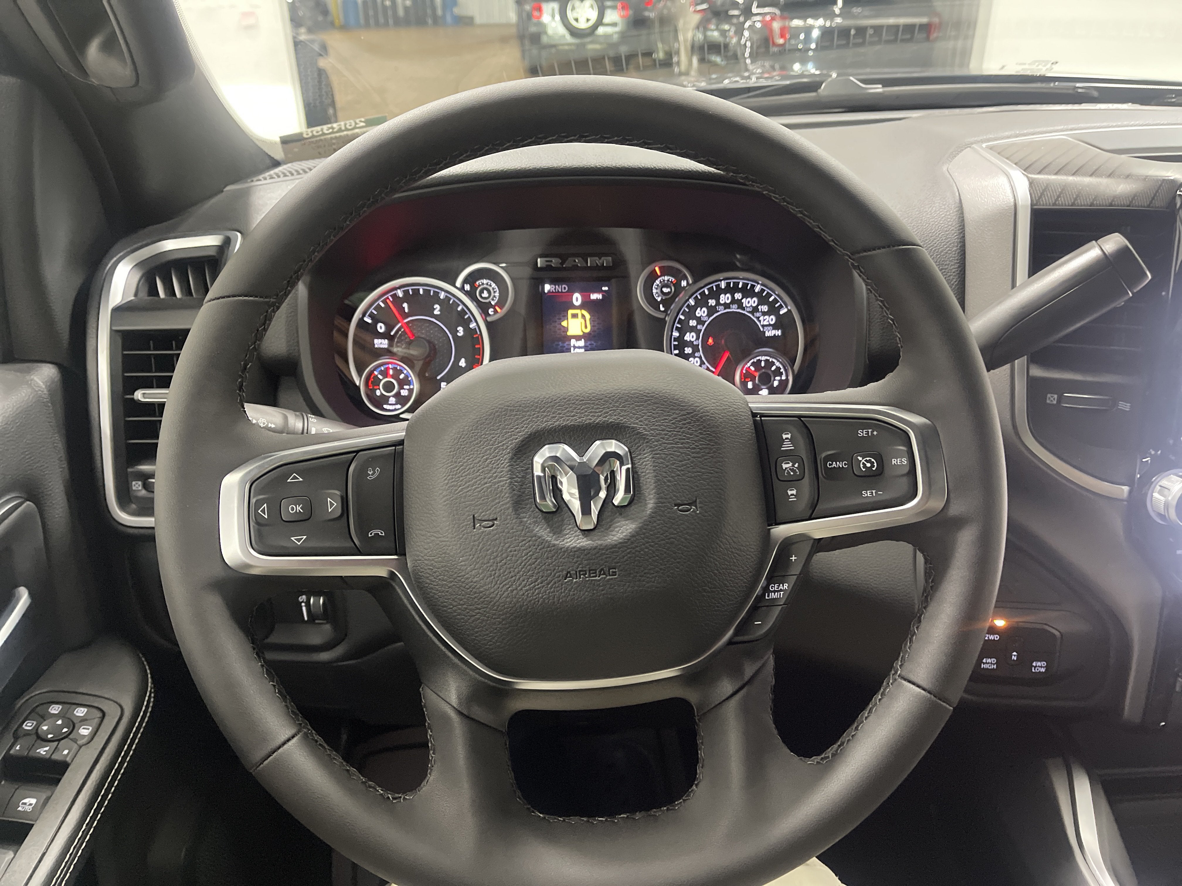 2026 RAM 3500 RAM 3500 BIG HORN CREW CAB 4X4 8' BOX
