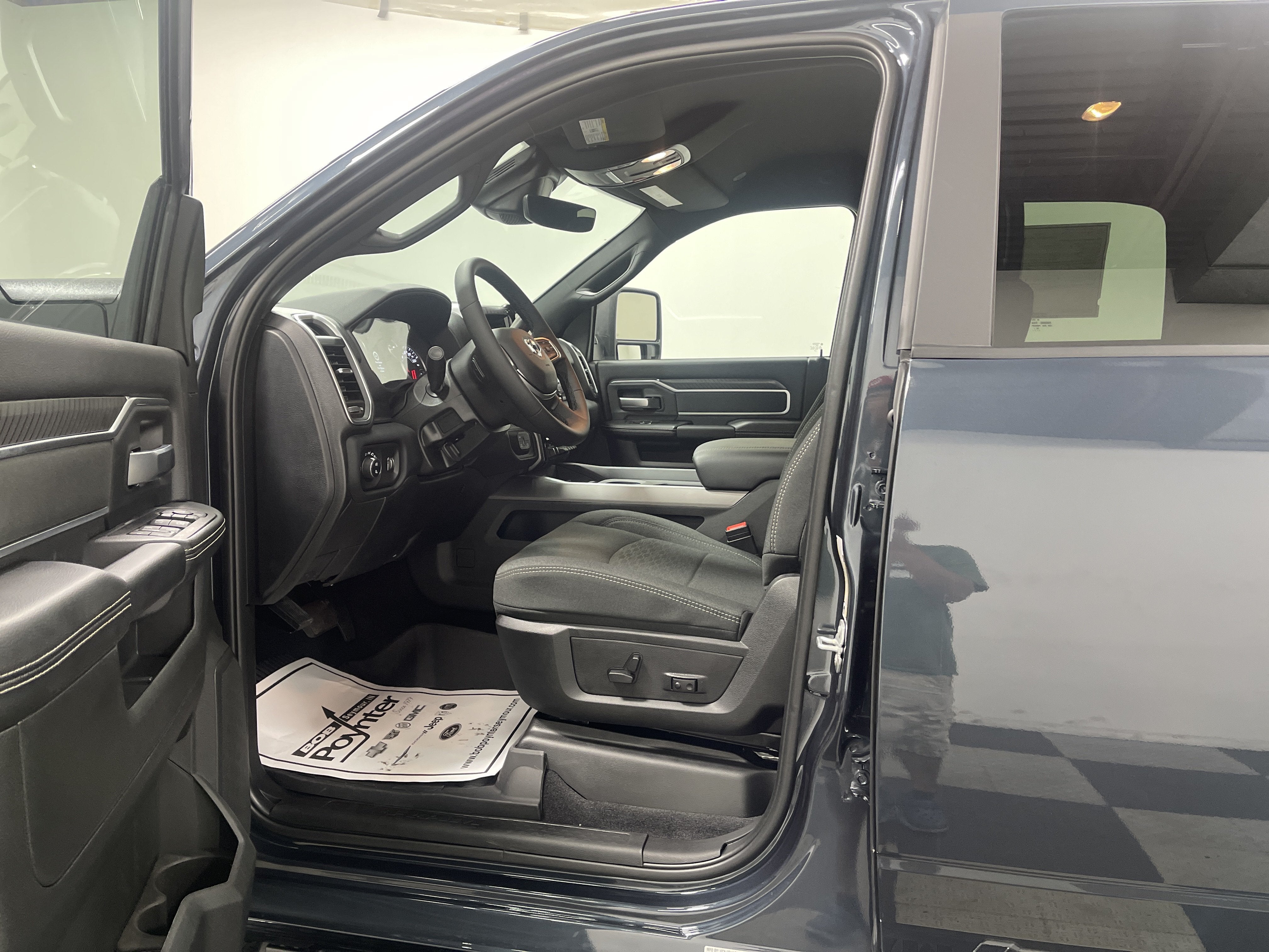 2026 RAM 3500 RAM 3500 BIG HORN CREW CAB 4X4 8' BOX