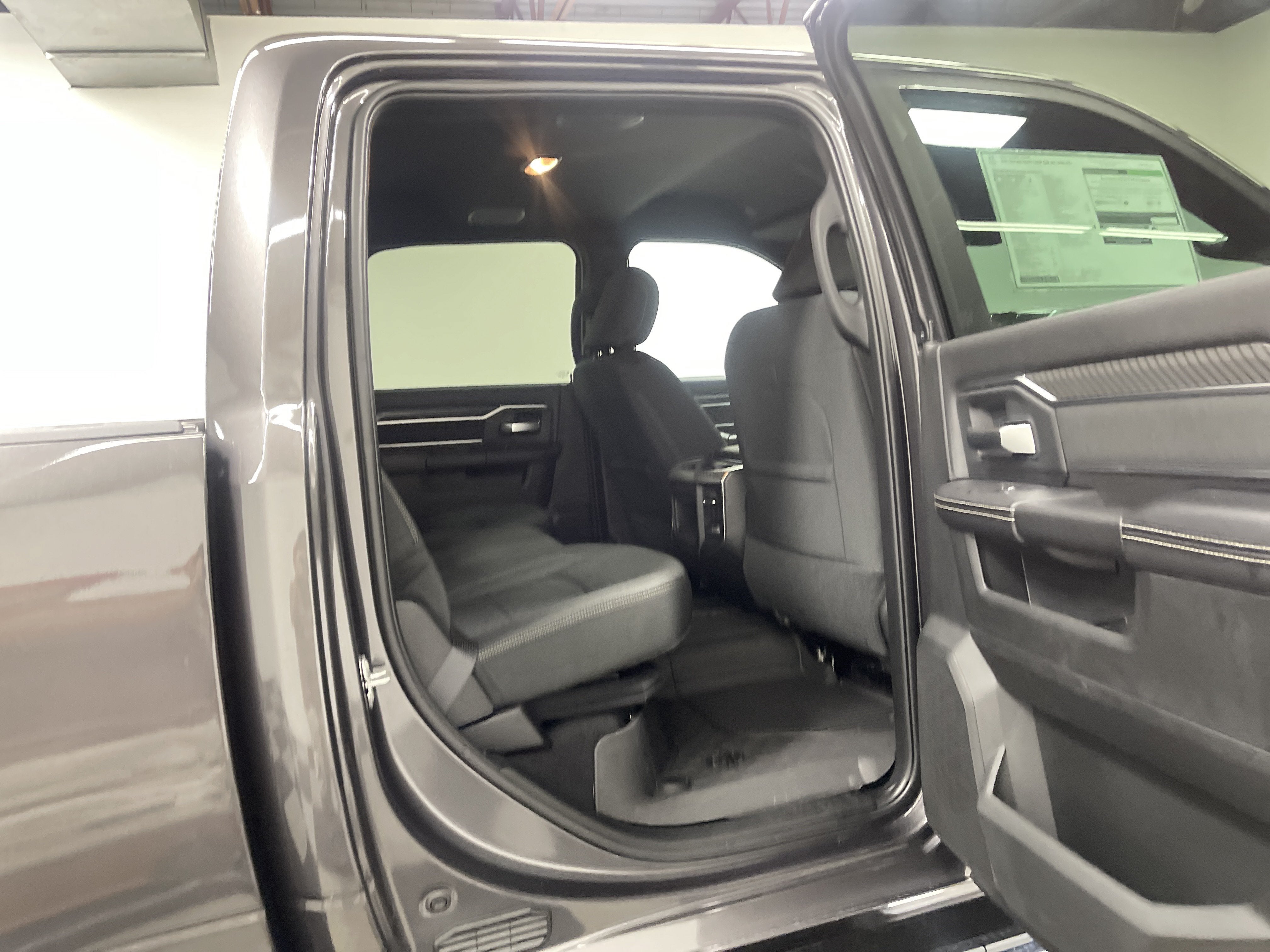2026 RAM 3500 RAM 3500 BIG HORN CREW CAB 4X4 8' BOX