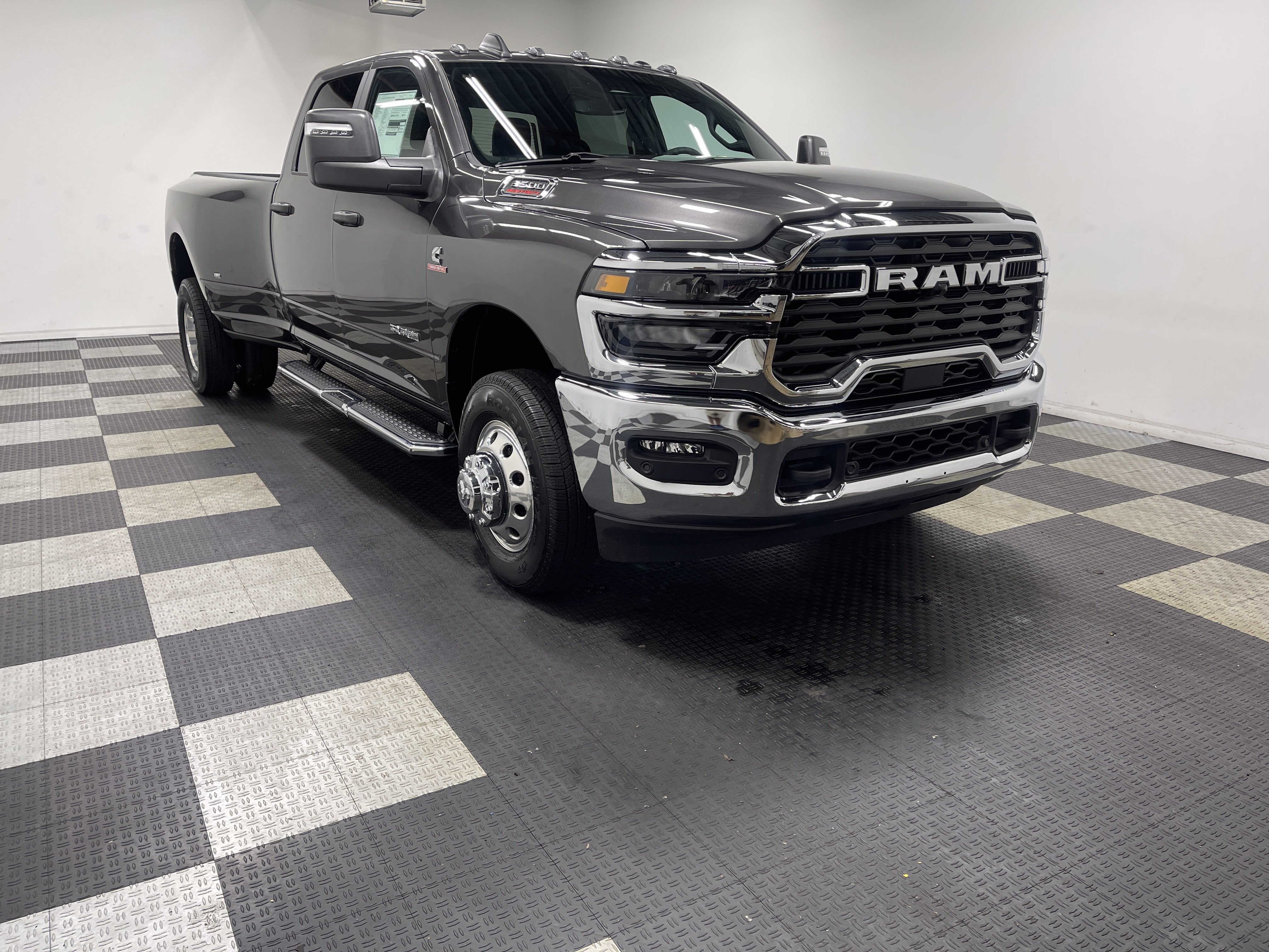 2026 RAM 3500 RAM 3500 BIG HORN CREW CAB 4X4 8' BOX