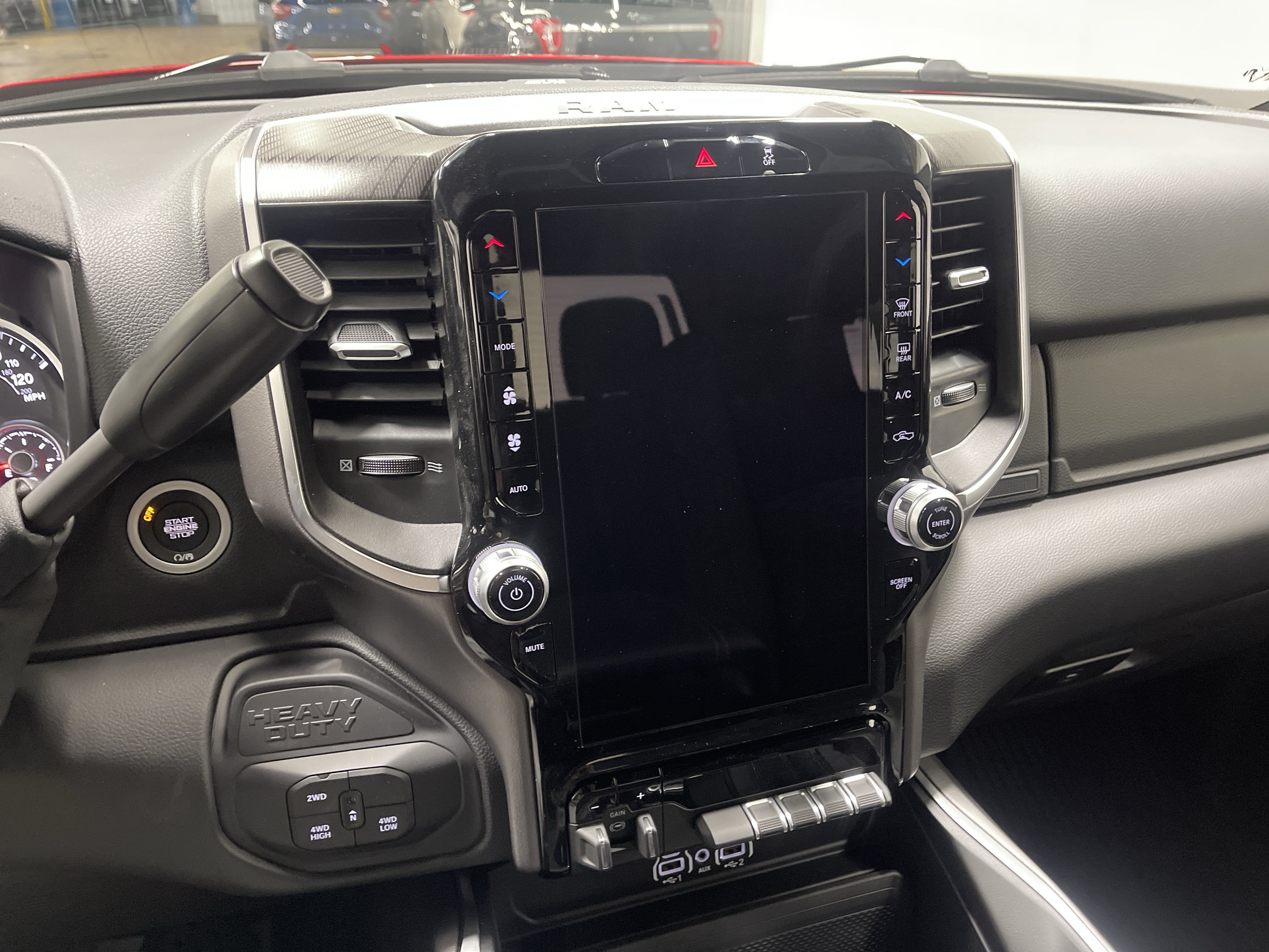 2026 RAM 3500 RAM 3500 BIG HORN CREW CAB 4X4 8' BOX