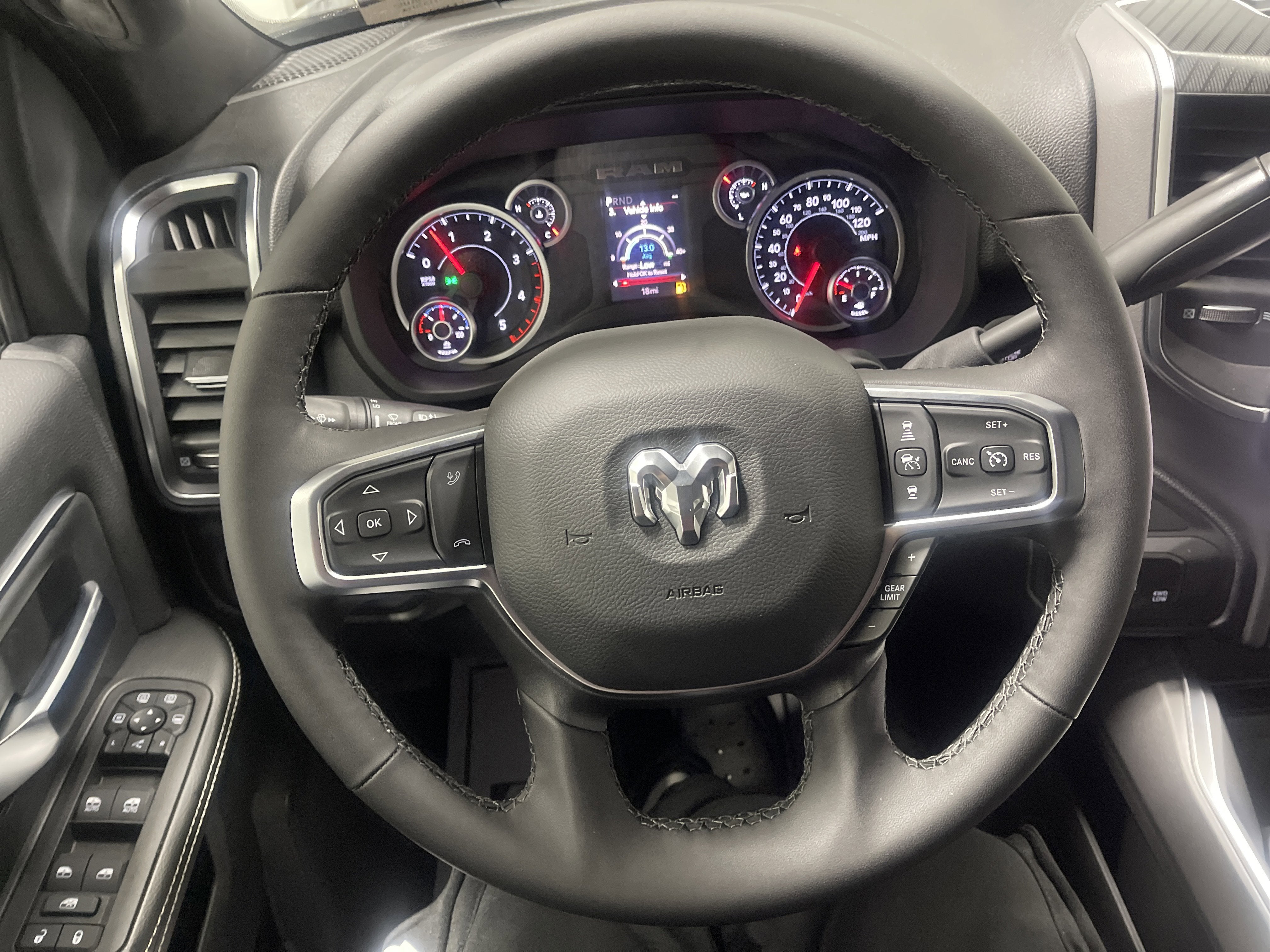 2026 RAM Ram 3500 RAM 3500 BIG HORN CREW CAB 4X4 8' BOX