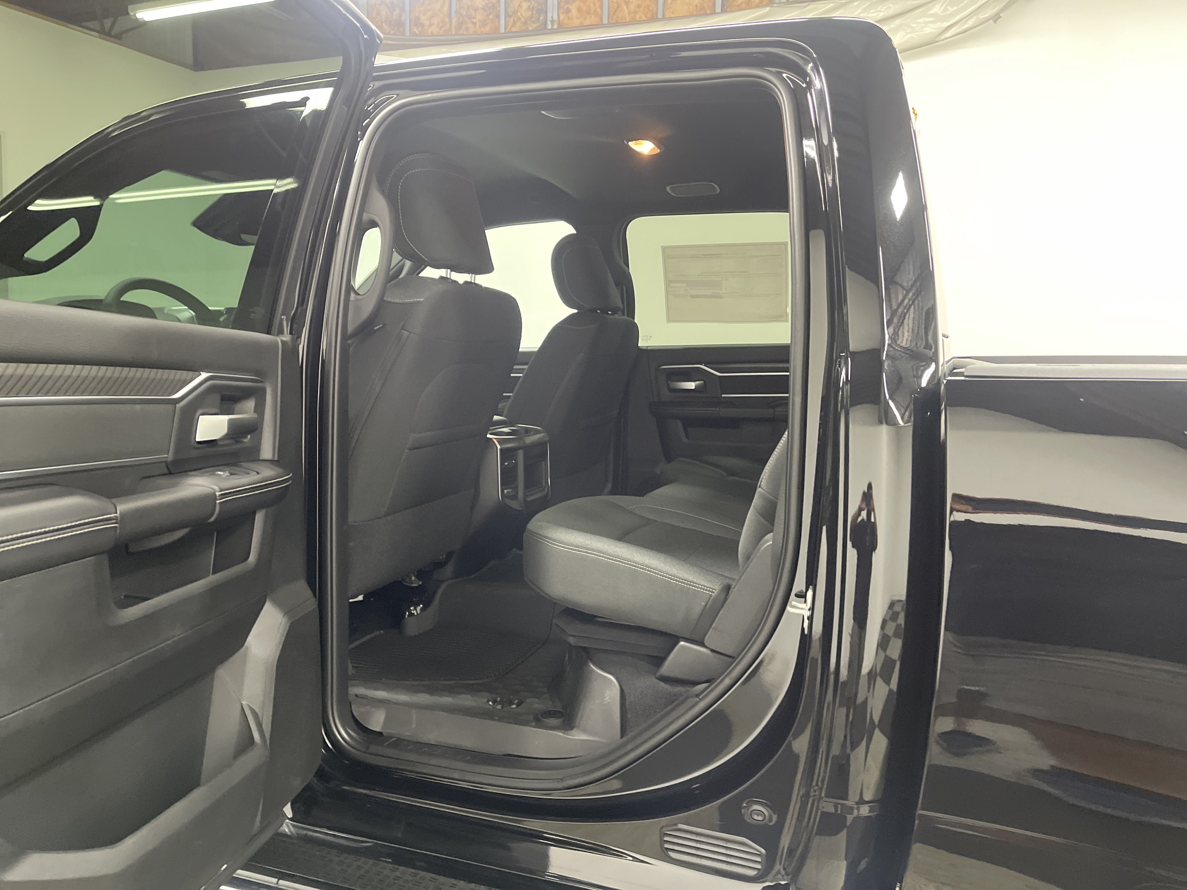 2026 RAM 3500 RAM 3500 BIG HORN CREW CAB 4X4 8' BOX
