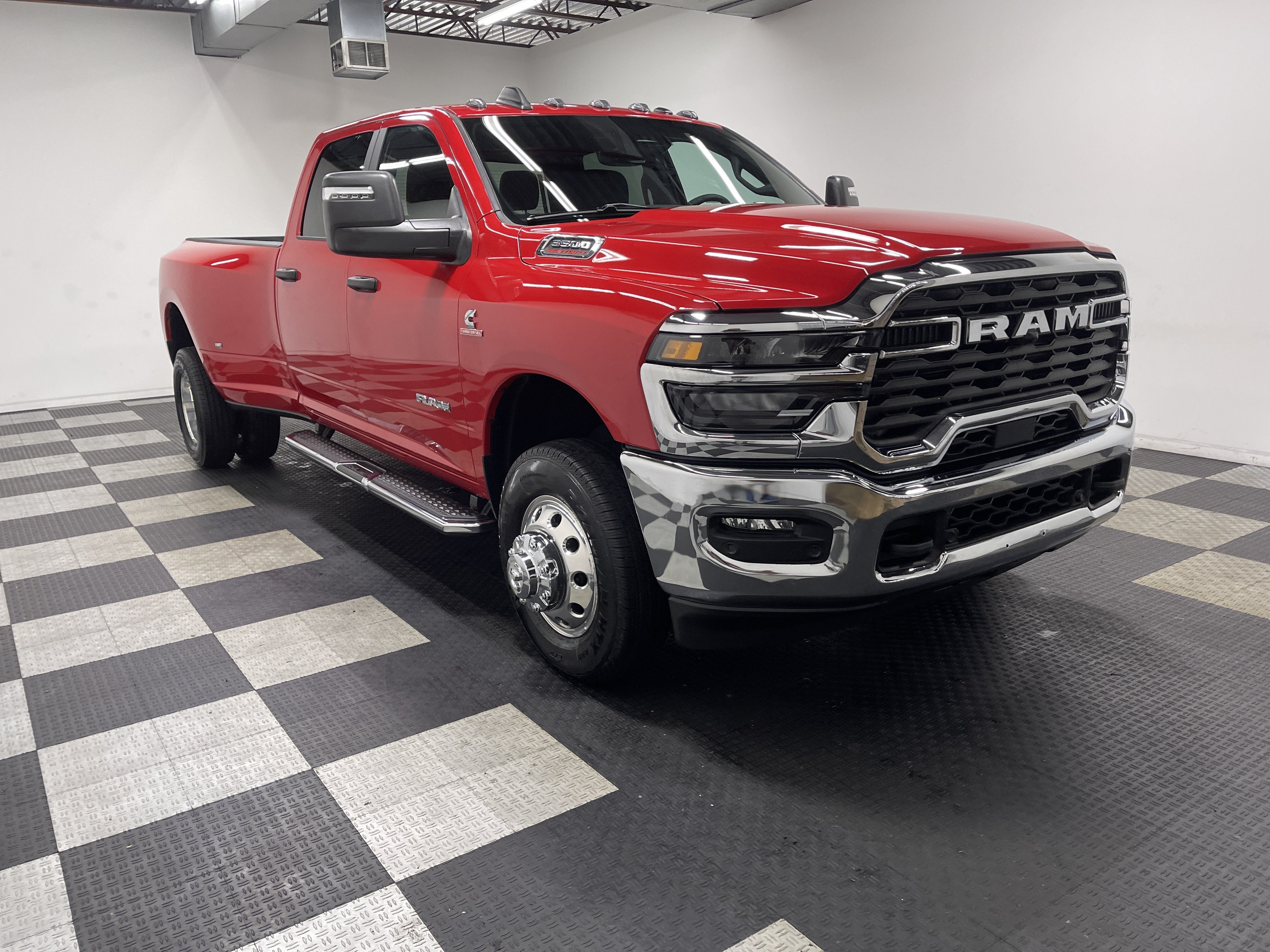 2026 RAM 3500 RAM 3500 BIG HORN CREW CAB 4X4 8' BOX