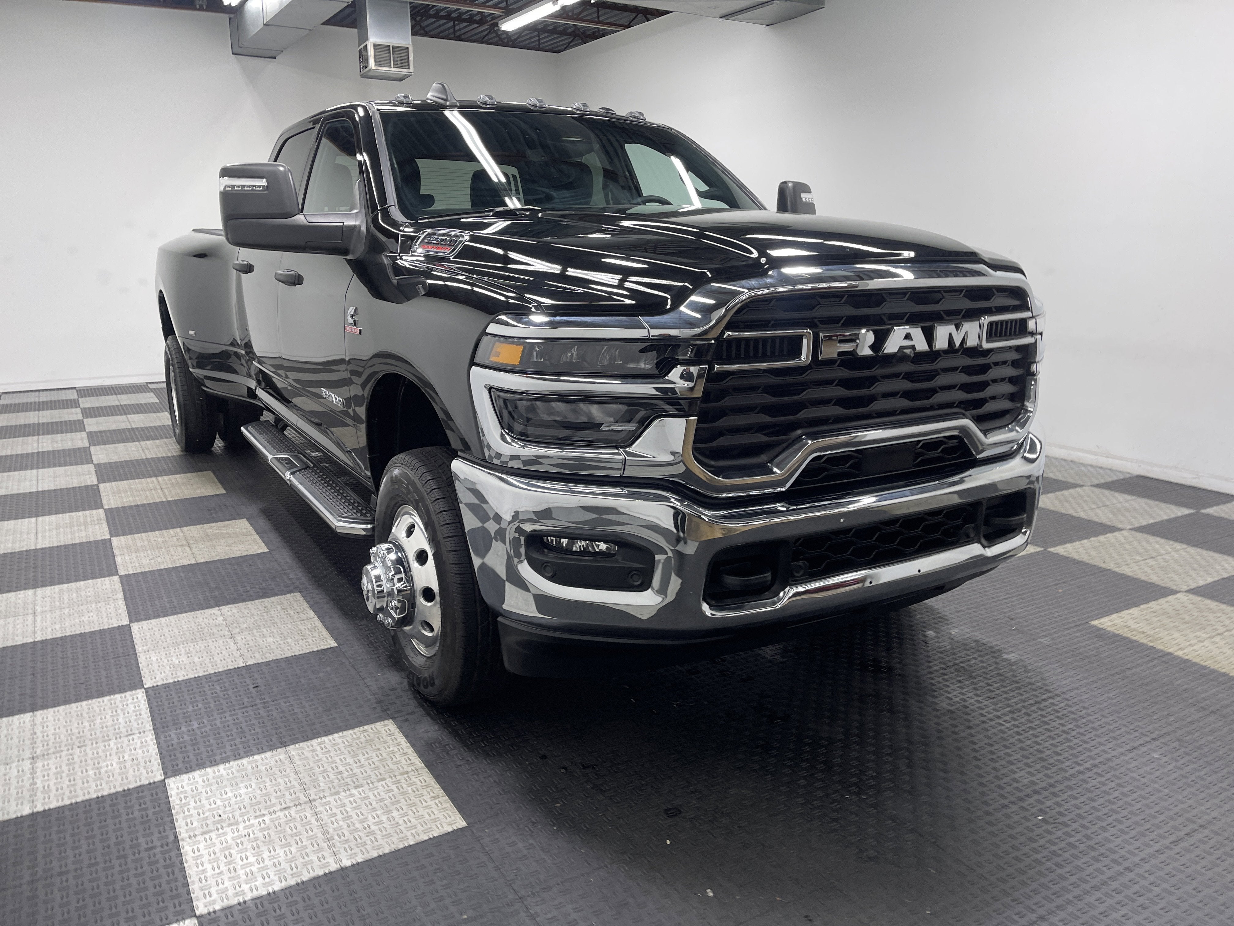 2026 RAM Ram 3500 RAM 3500 BIG HORN CREW CAB 4X4 8' BOX