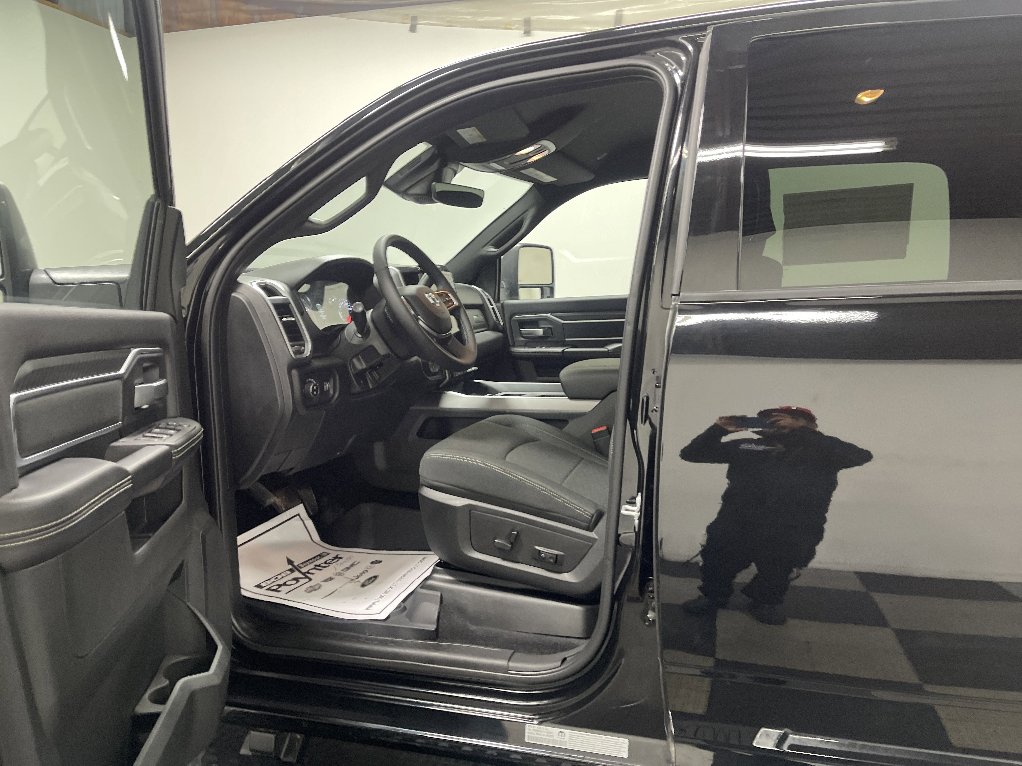 2026 RAM Ram 3500 RAM 3500 BIG HORN CREW CAB 4X4 8' BOX