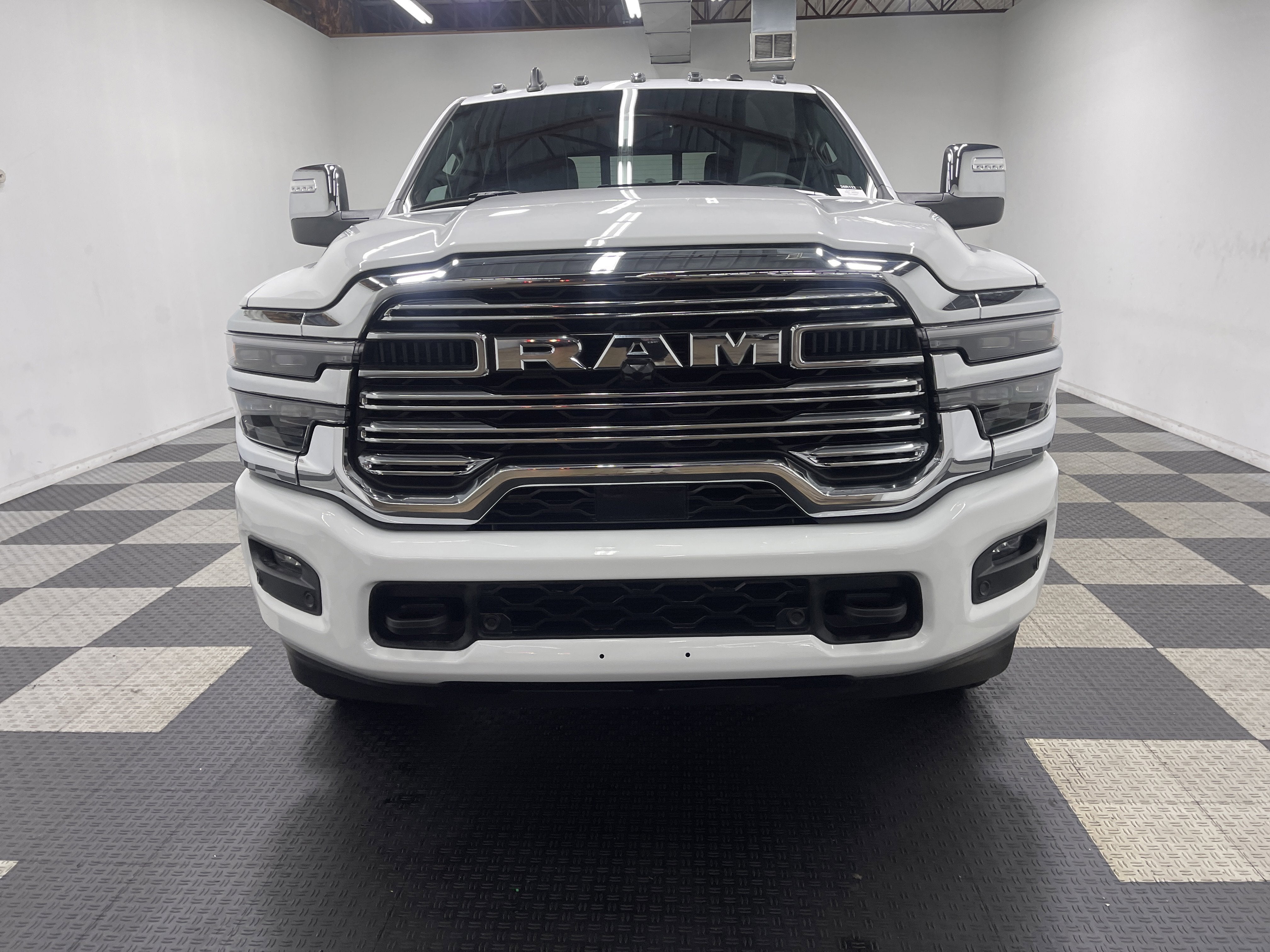 2026 RAM Ram 3500 RAM 3500 LARAMIE CREW CAB 4X4 8' BOX