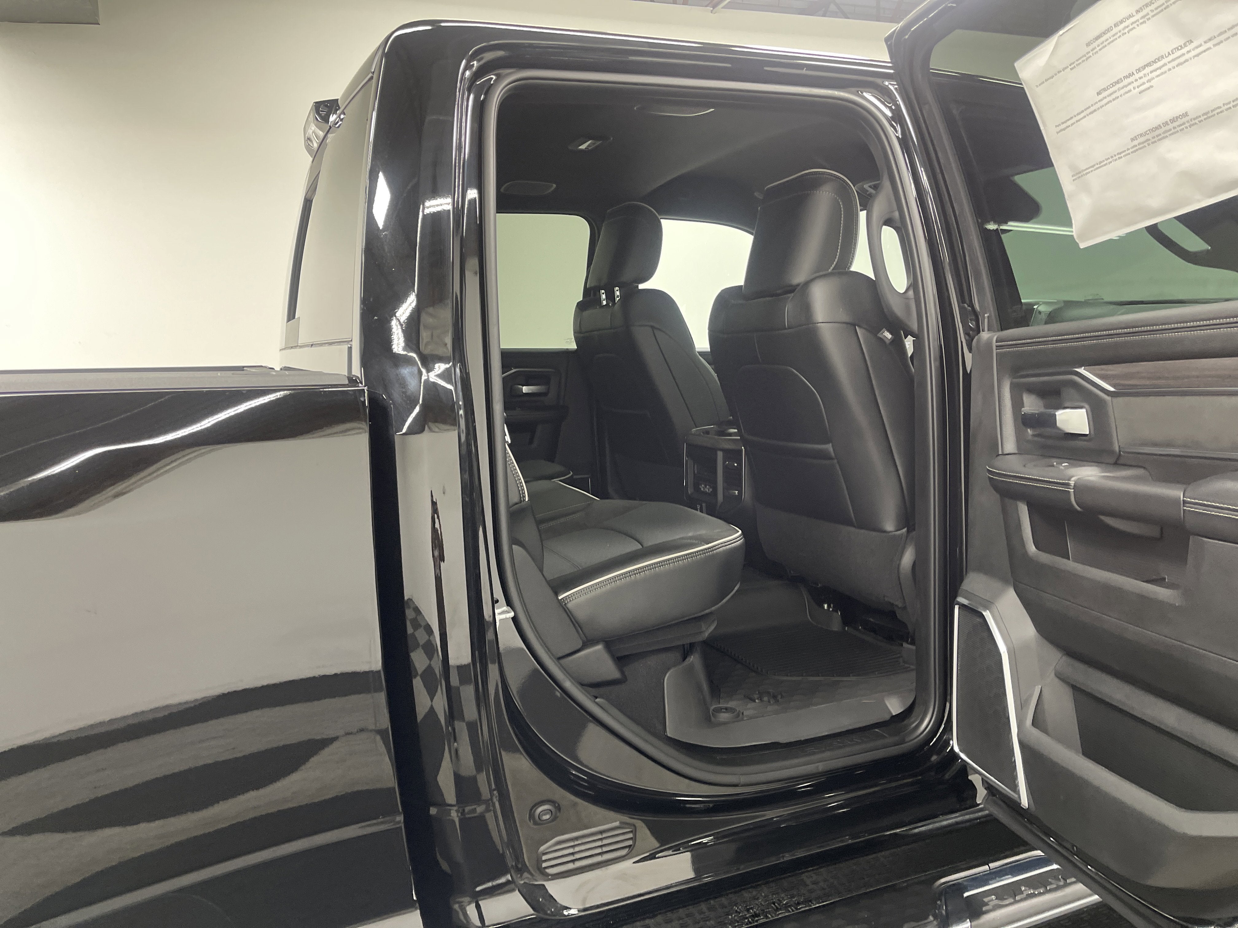 2026 RAM Ram 3500 RAM 3500 LARAMIE CREW CAB 4X4 8' BOX