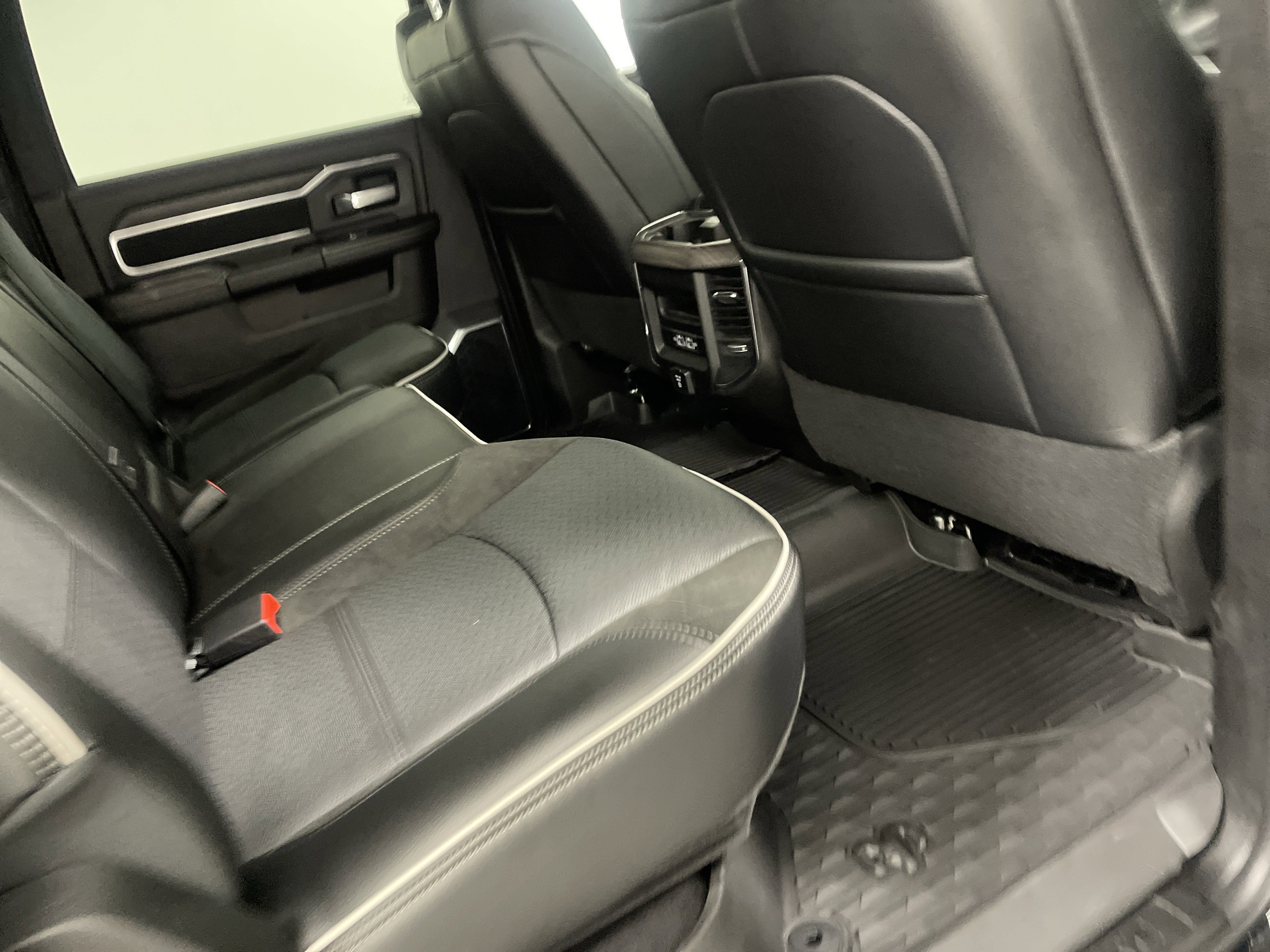 2026 RAM Ram 3500 RAM 3500 LARAMIE CREW CAB 4X4 8' BOX