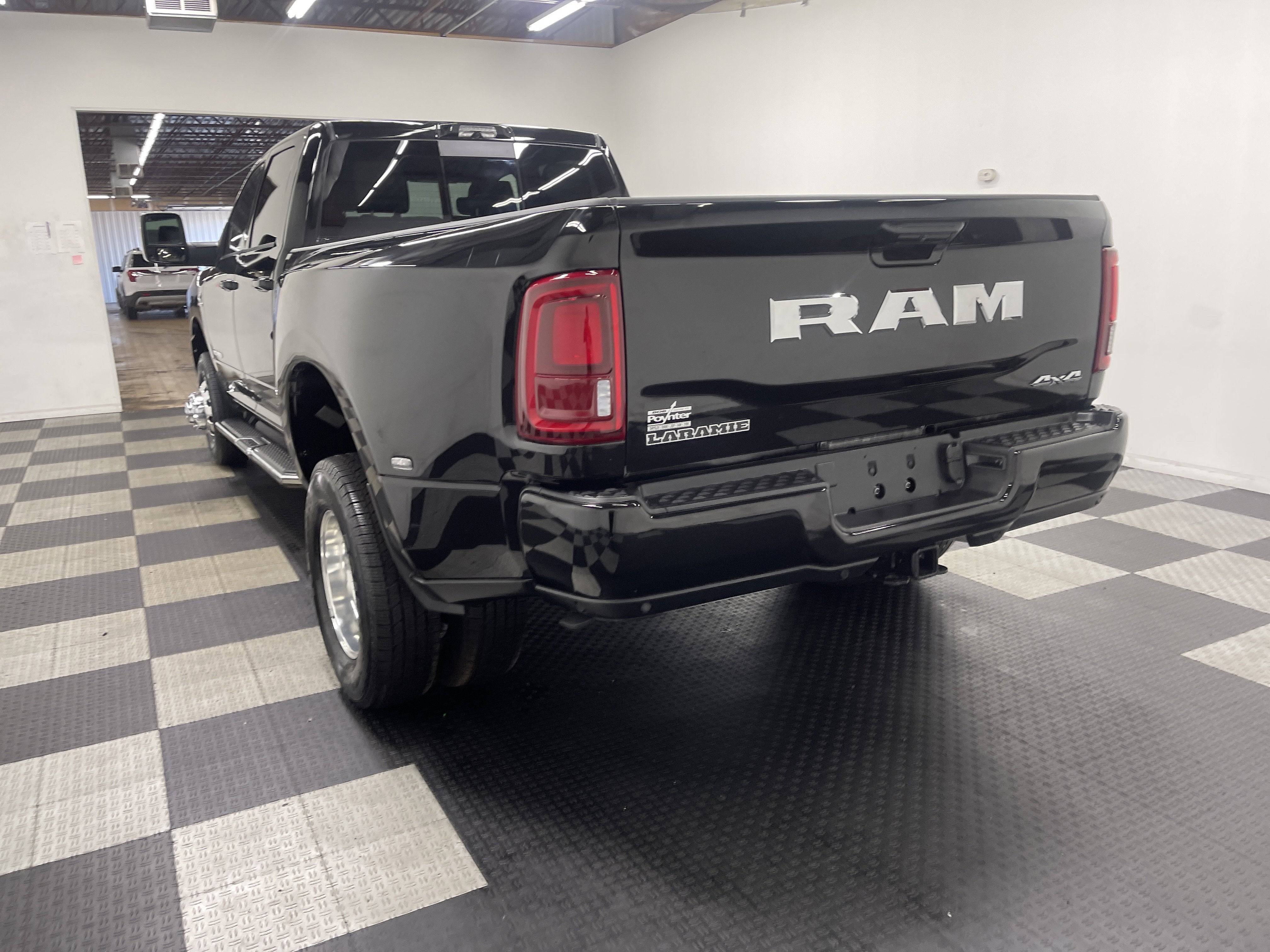 2026 RAM Ram 3500 RAM 3500 LARAMIE CREW CAB 4X4 8' BOX