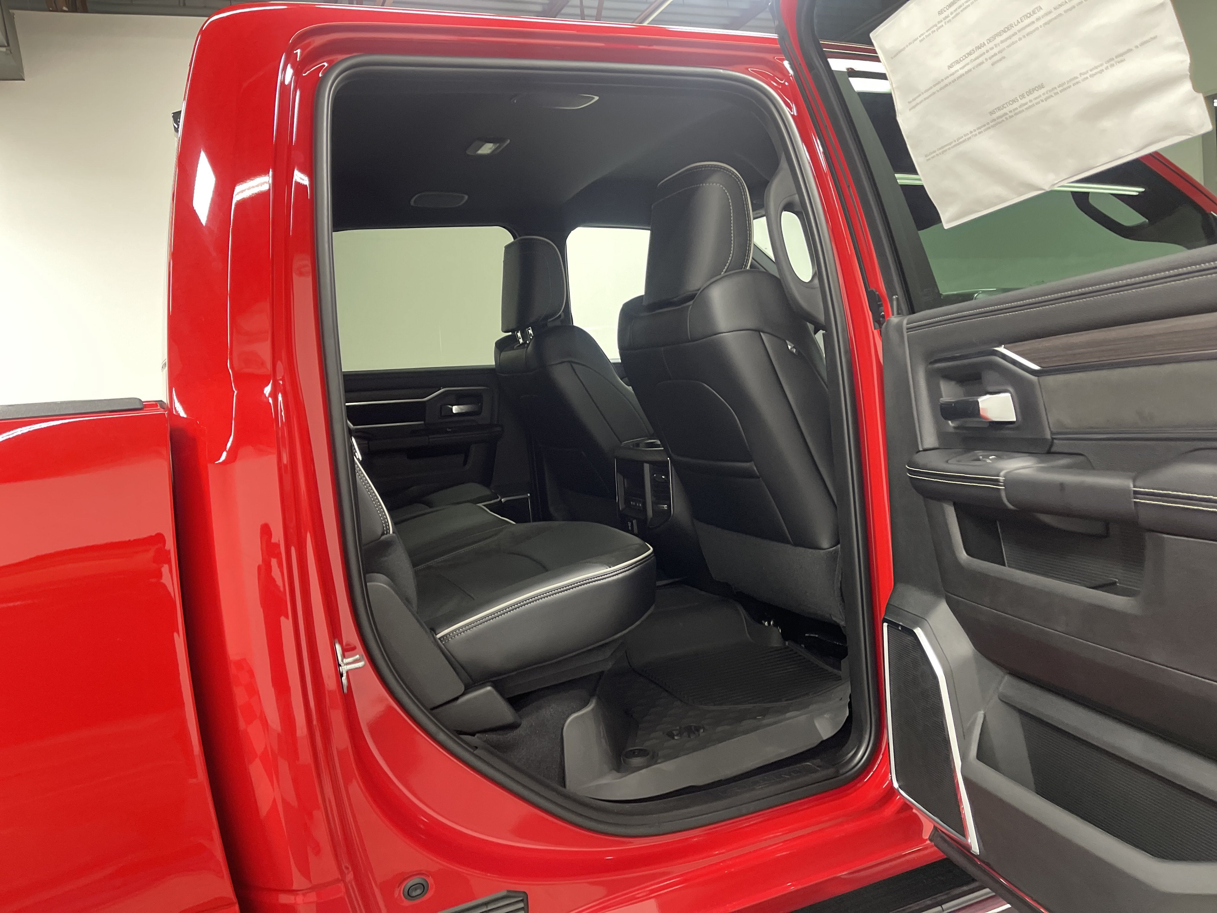 2026 RAM Ram 3500 RAM 3500 LARAMIE CREW CAB 4X4 8' BOX