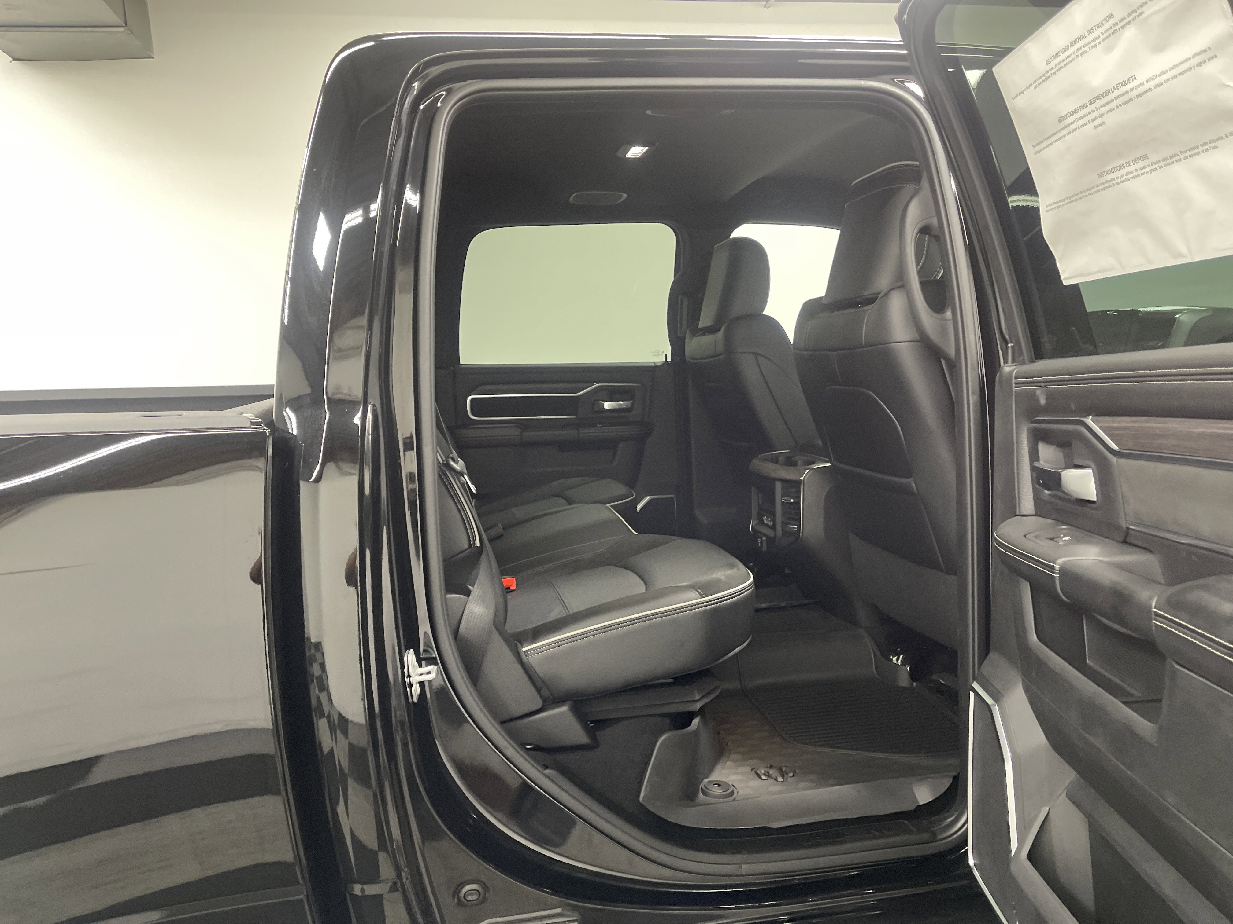 2026 RAM Ram 3500 RAM 3500 LARAMIE CREW CAB 4X4 8' BOX