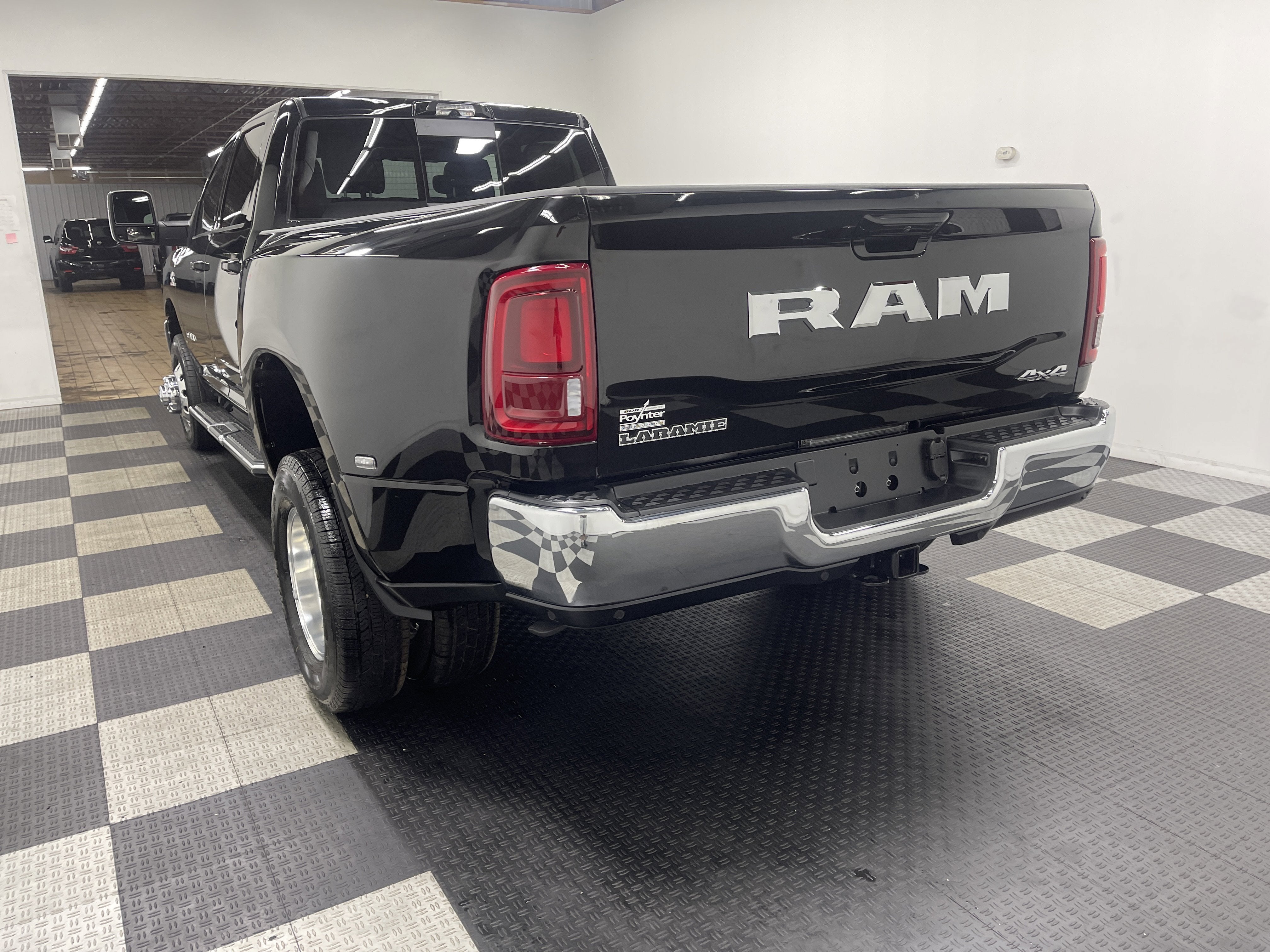 2026 RAM Ram 3500 RAM 3500 LARAMIE CREW CAB 4X4 8' BOX