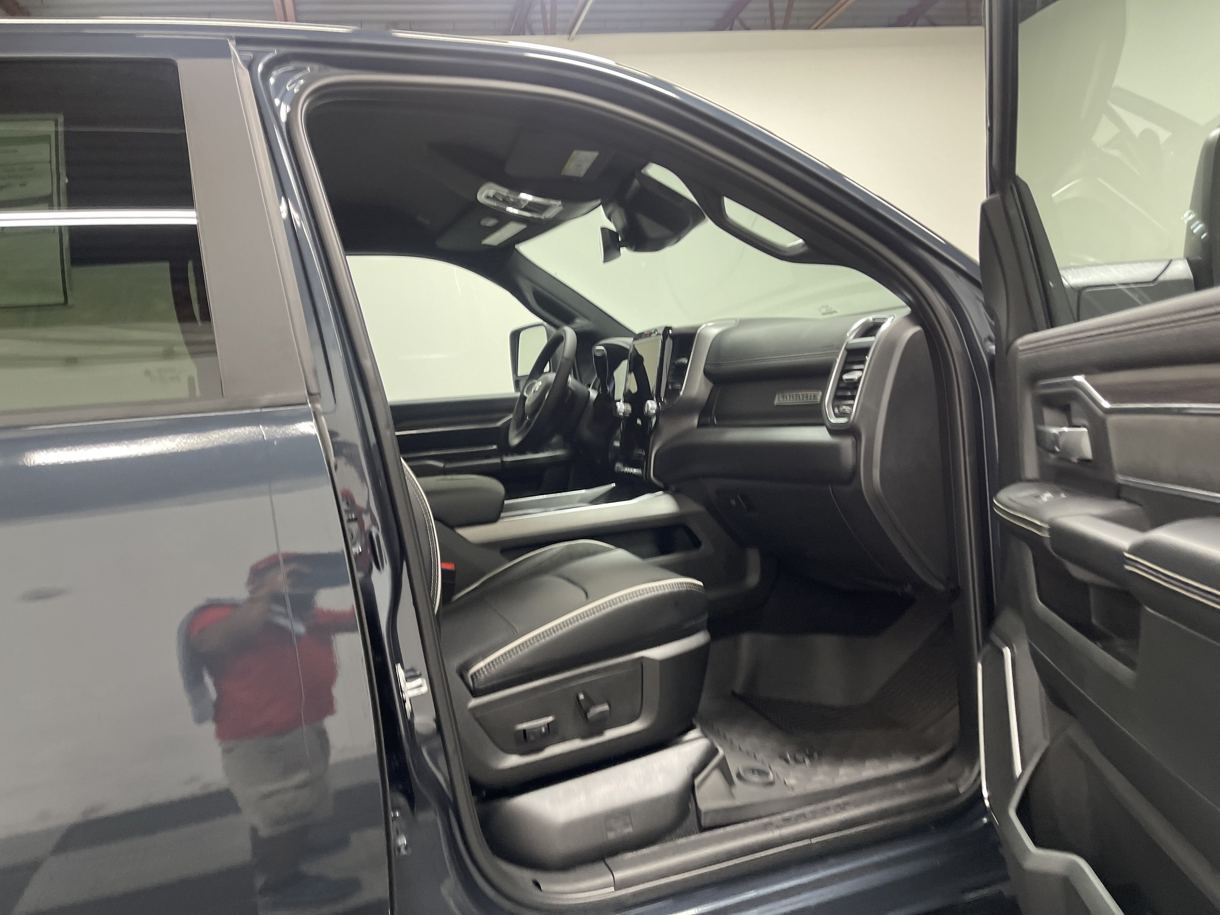 2026 RAM Ram 3500 RAM 3500 LARAMIE CREW CAB 4X4 8' BOX