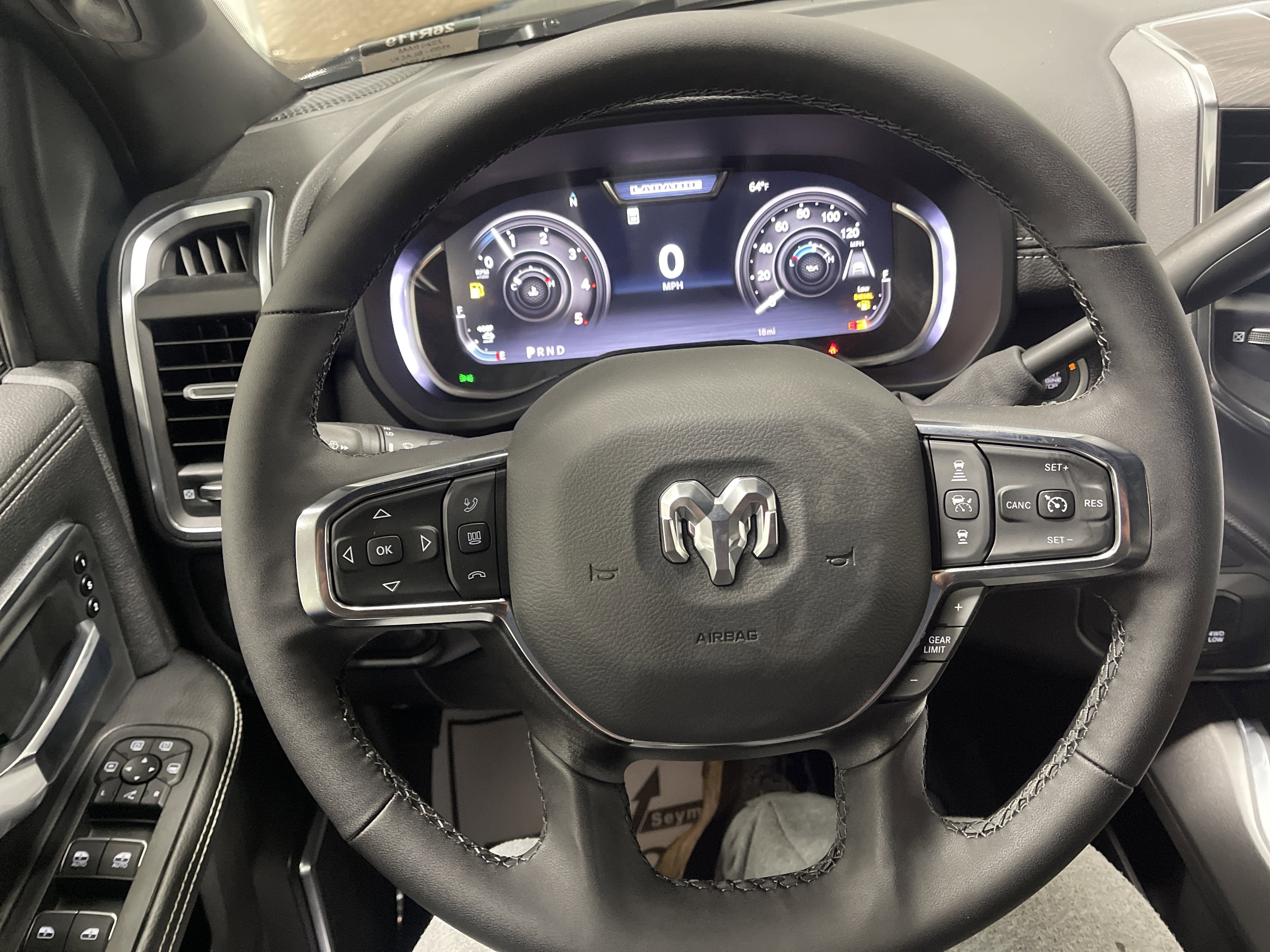 2026 RAM Ram 3500 RAM 3500 LARAMIE CREW CAB 4X4 8' BOX