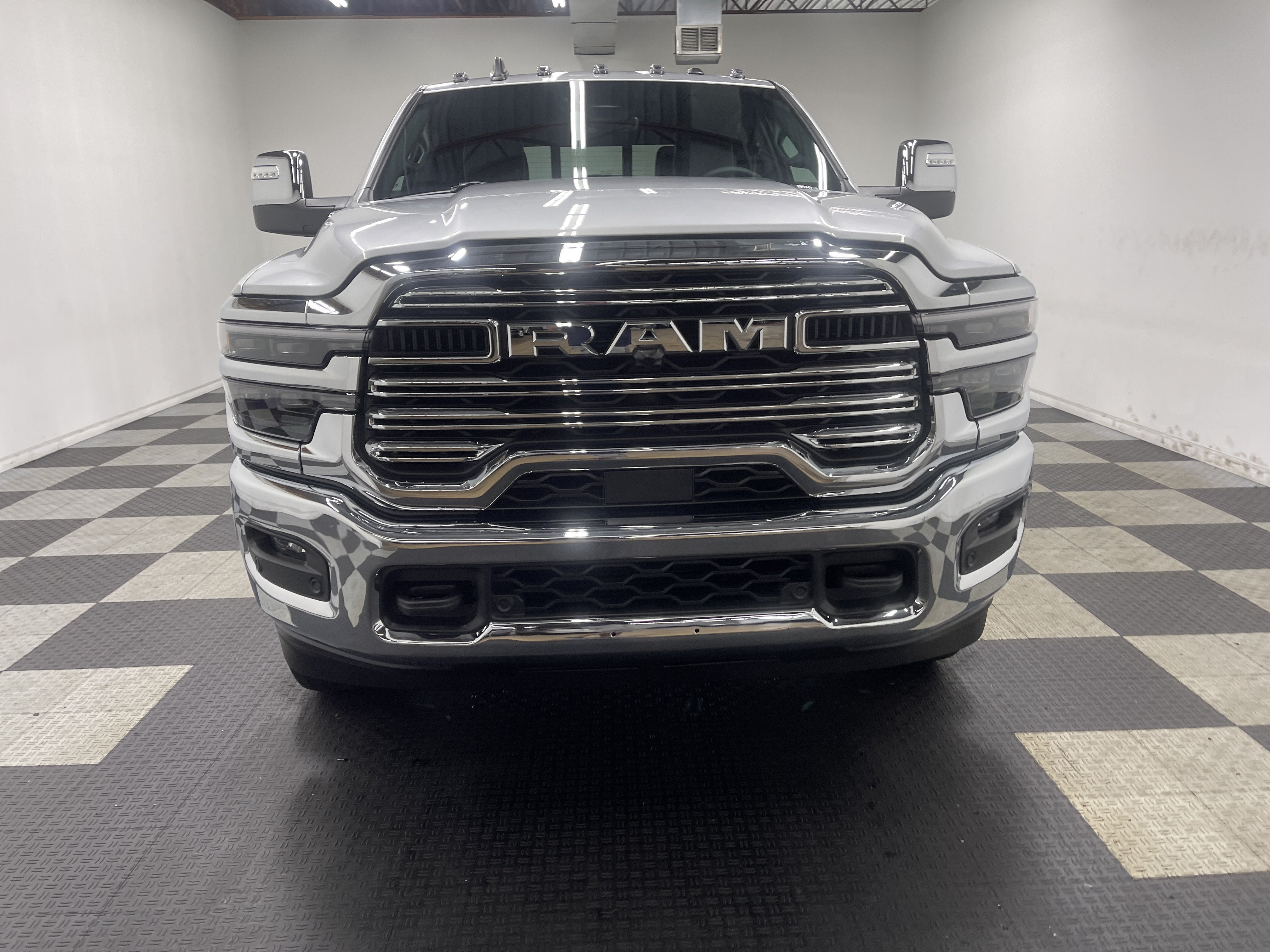 2026 RAM Ram 3500 RAM 3500 LARAMIE CREW CAB 4X4 8' BOX