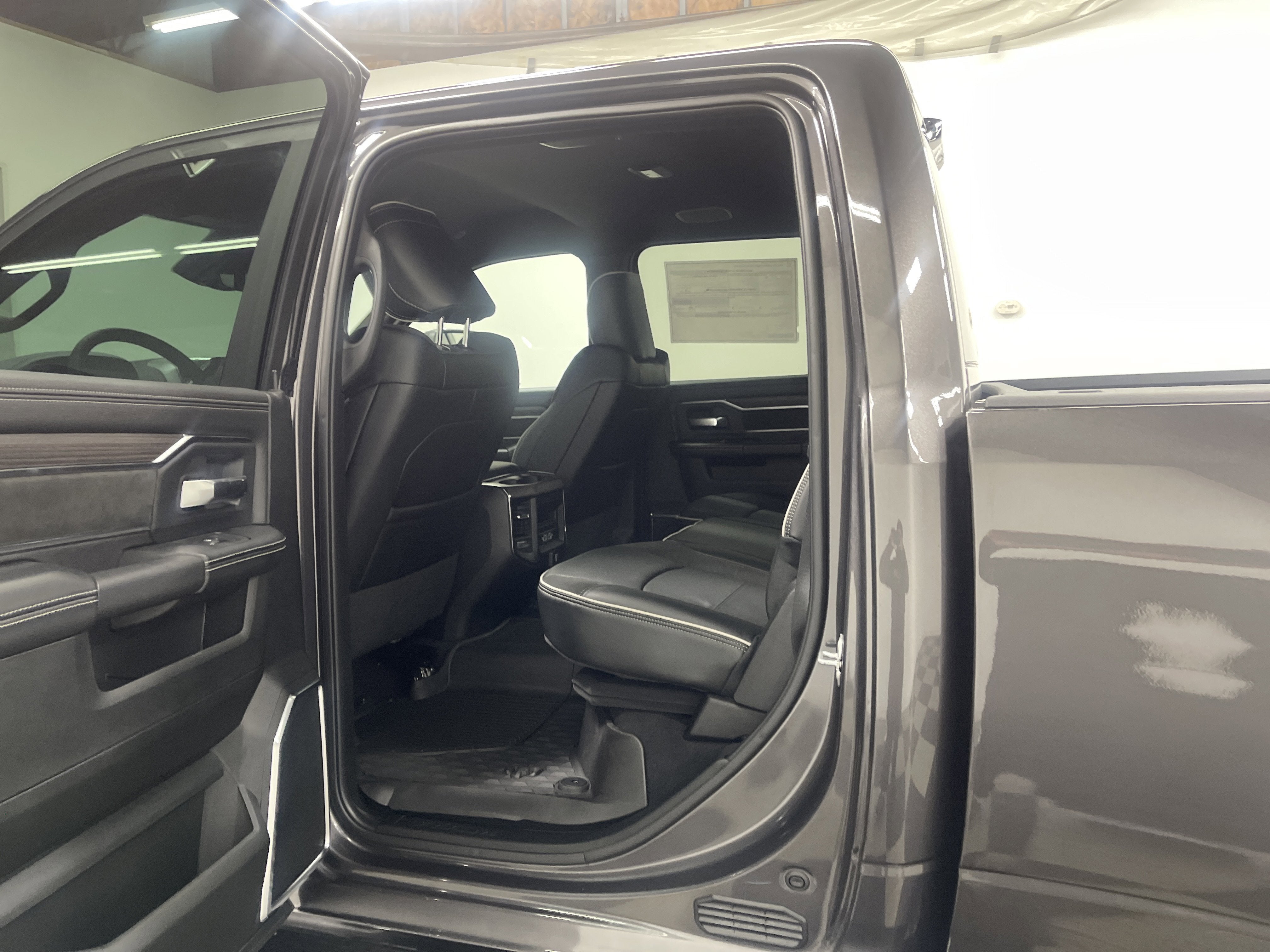 2026 RAM Ram 3500 RAM 3500 LARAMIE CREW CAB 4X4 8' BOX