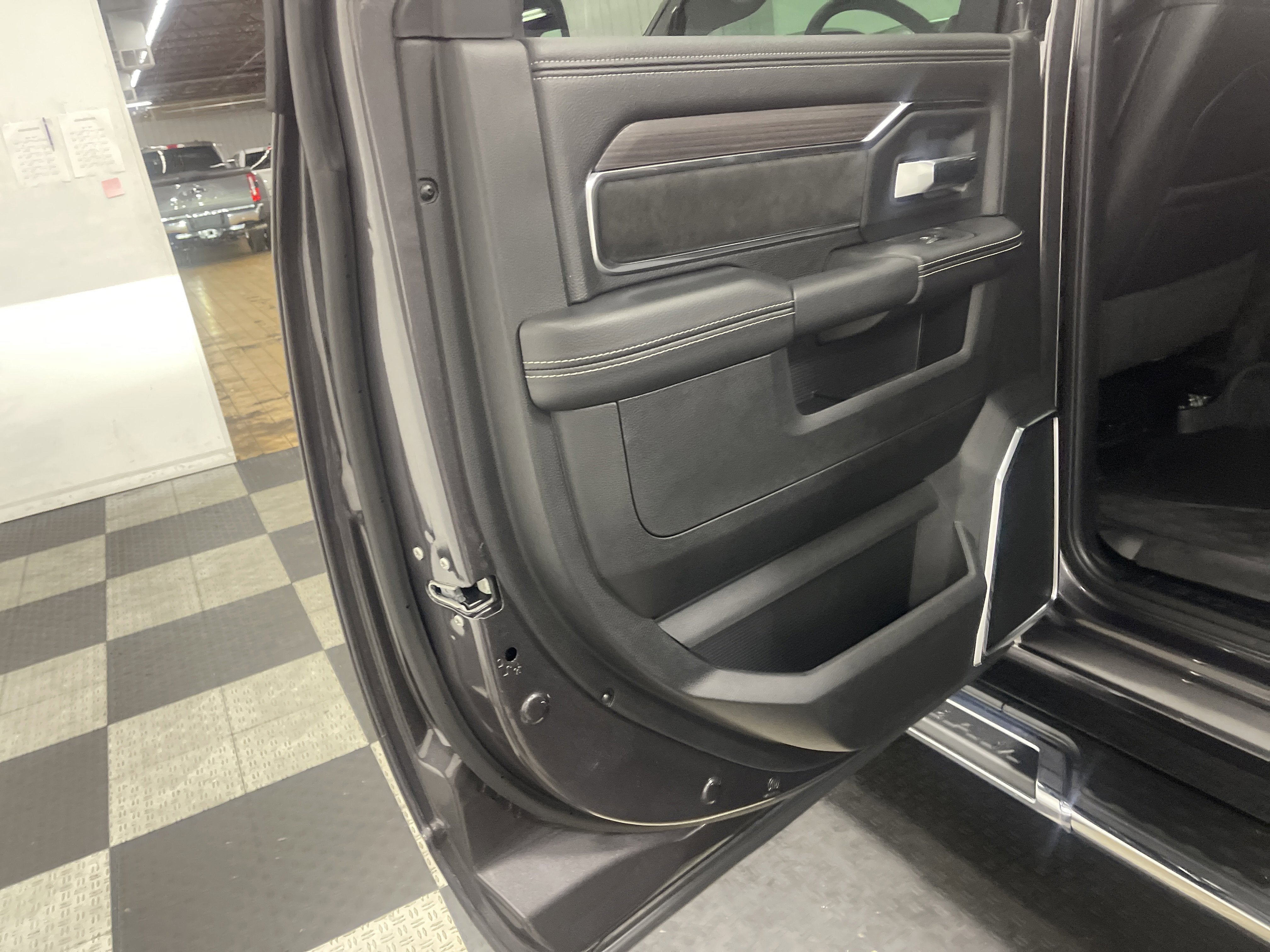 2026 RAM Ram 3500 RAM 3500 LARAMIE CREW CAB 4X4 8' BOX