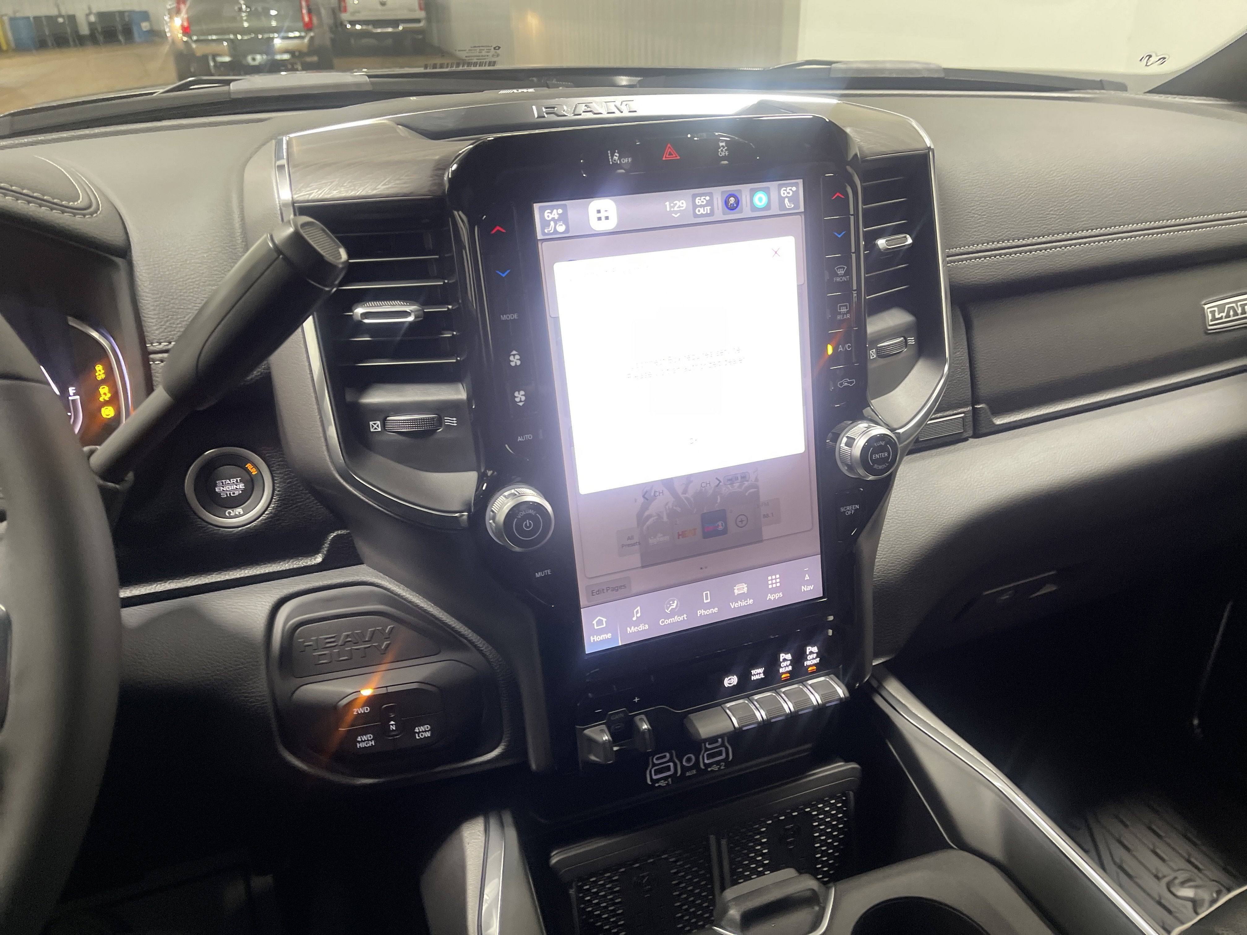 2026 RAM Ram 3500 RAM 3500 LARAMIE CREW CAB 4X4 8' BOX