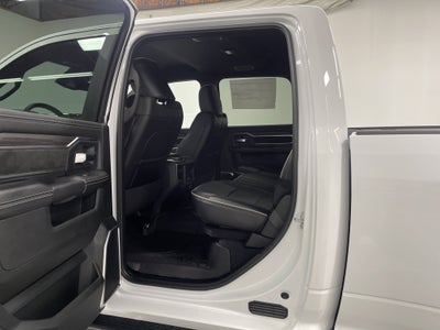 2025 RAM Ram 3500 RAM 3500 LARAMIE CREW CAB 4X4 8' BOX